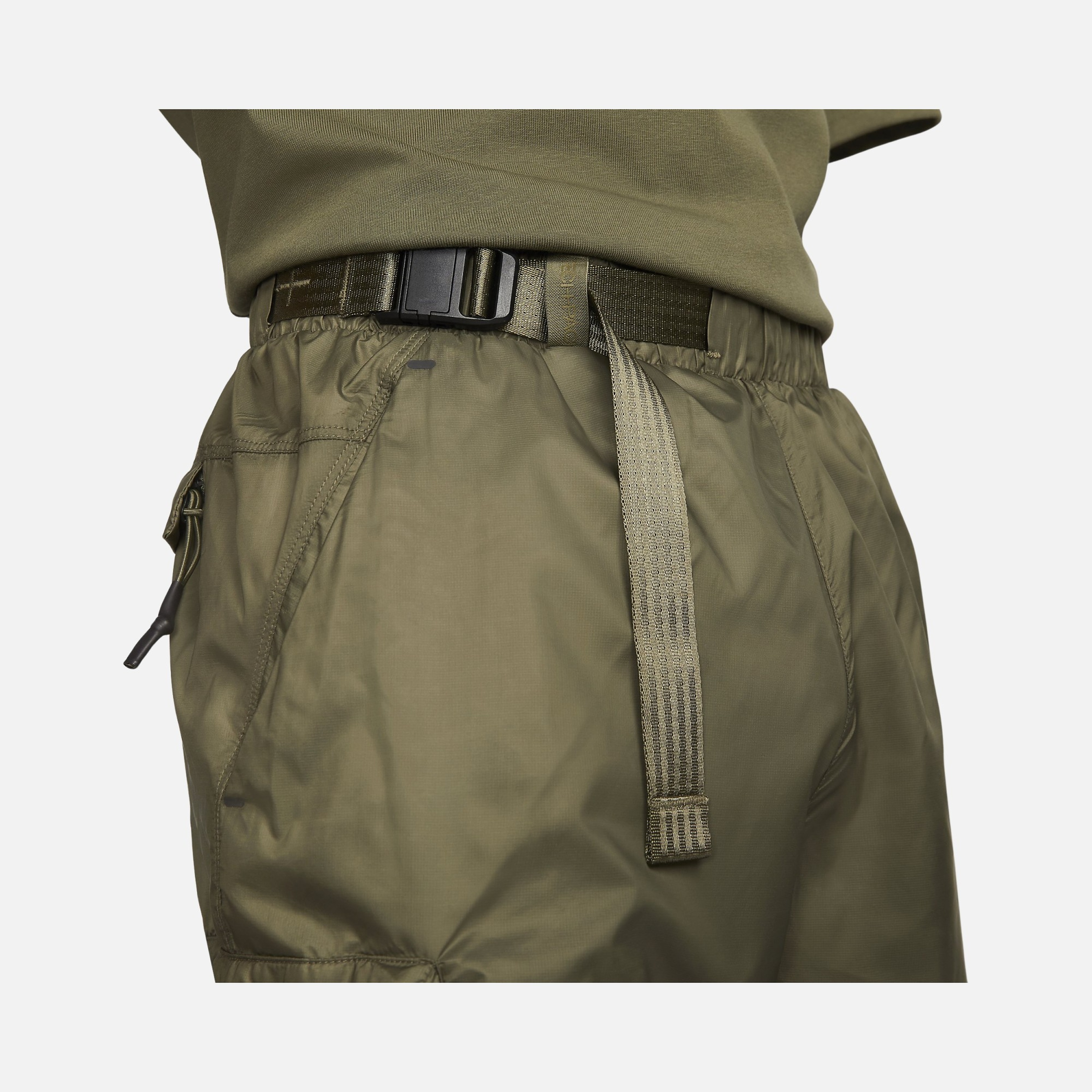 Nike Sportswear Tech Pack Woven Utility Repel Erkek Şort