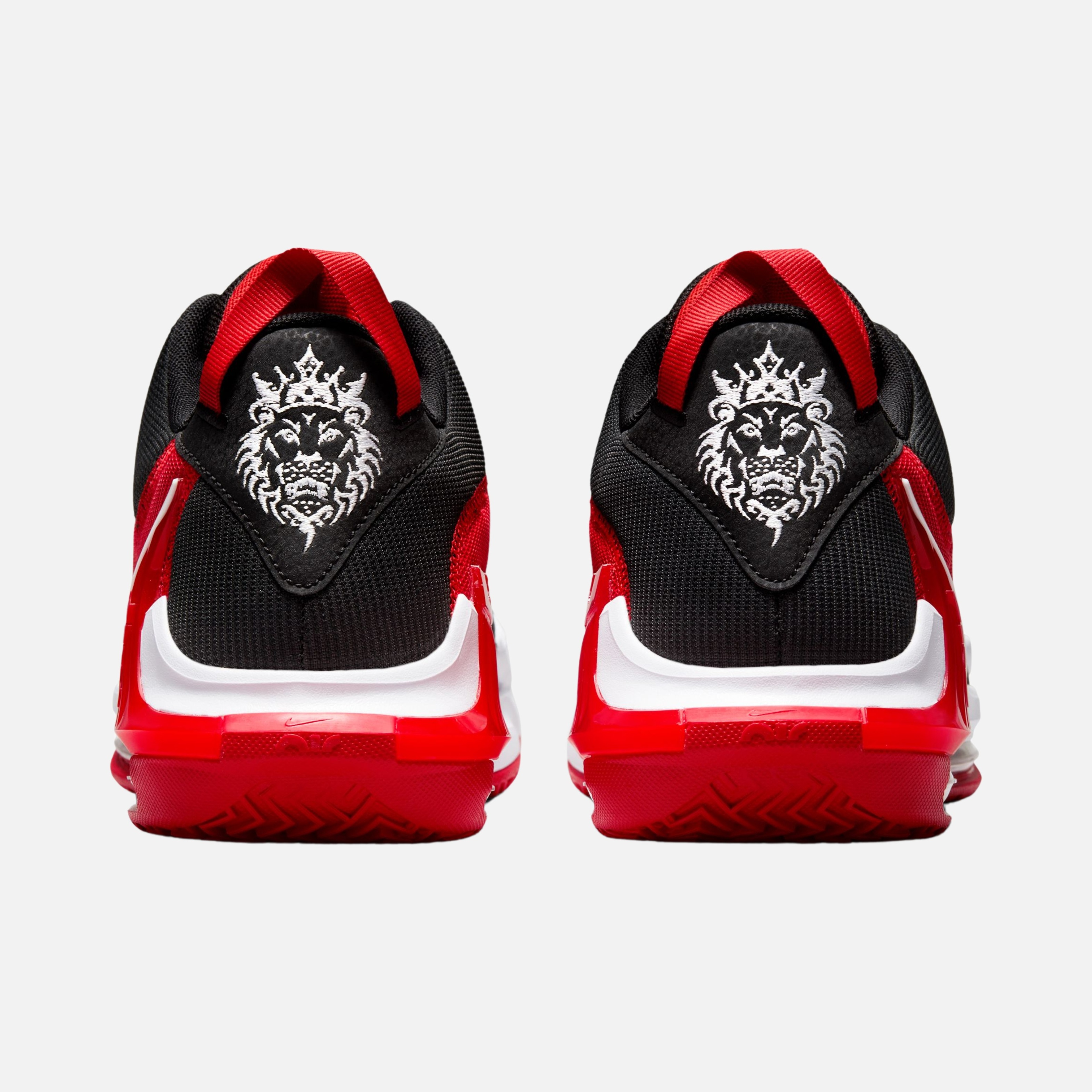 Nike LeBron James Witness VII Erkek Basketbol Ayakkabısı