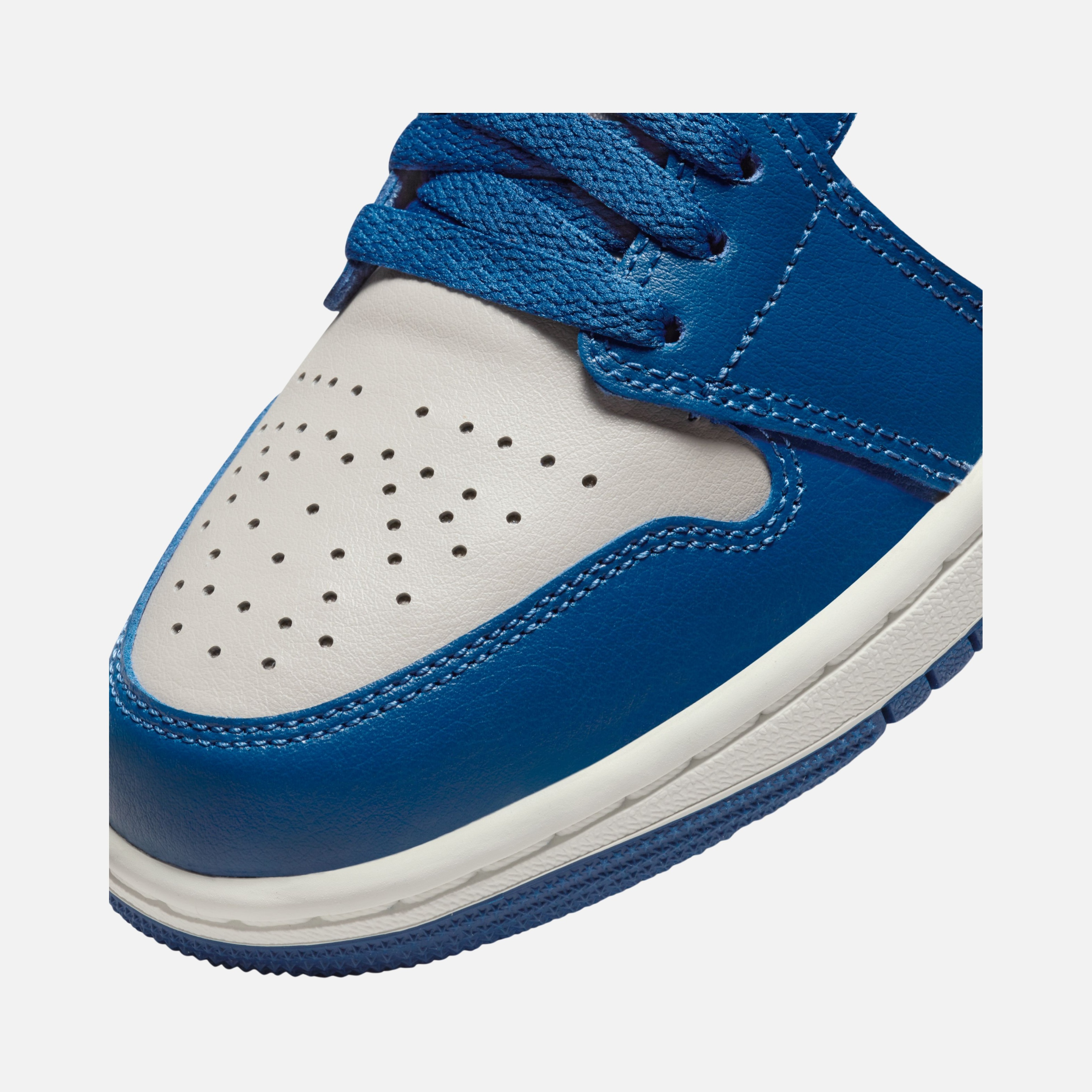 Nike Air Jordan 1 Low Kadın Spor Ayakkabı