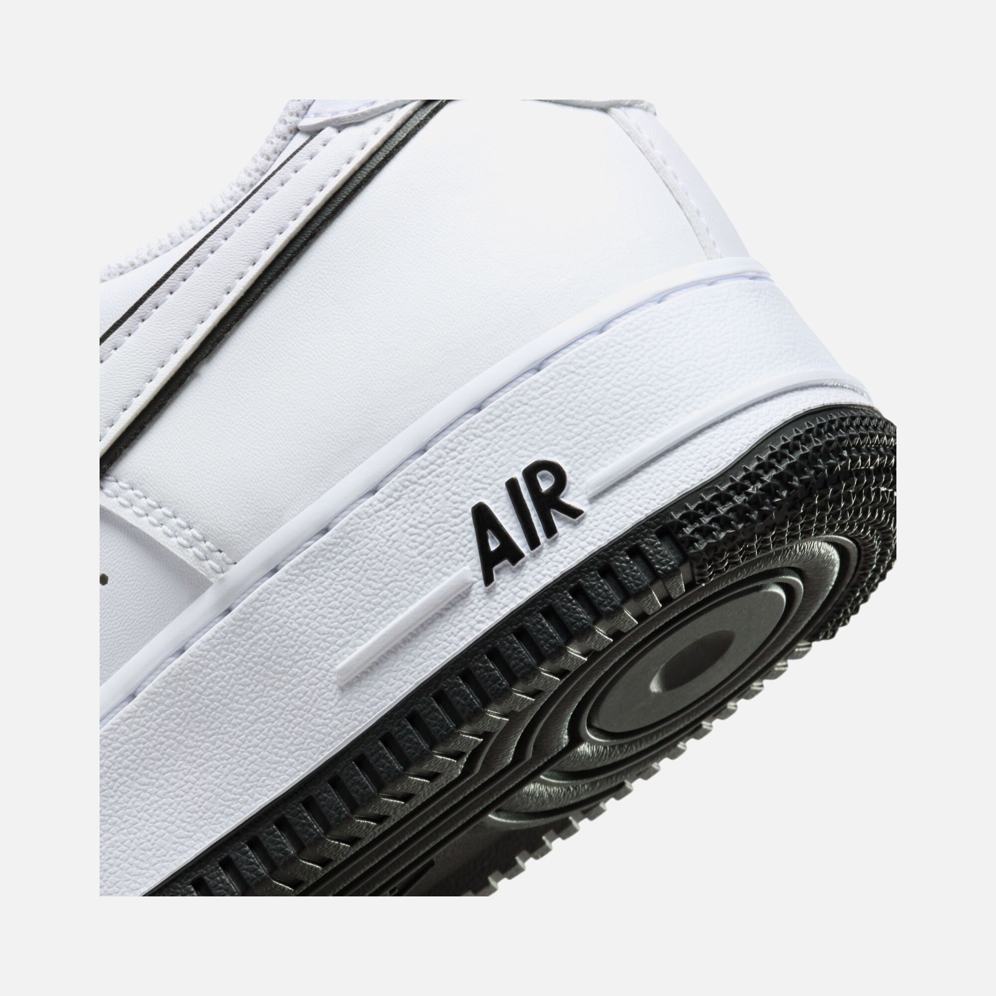 Nike Air Force 1 '07 FW23 Erkek Spor Ayakkabı