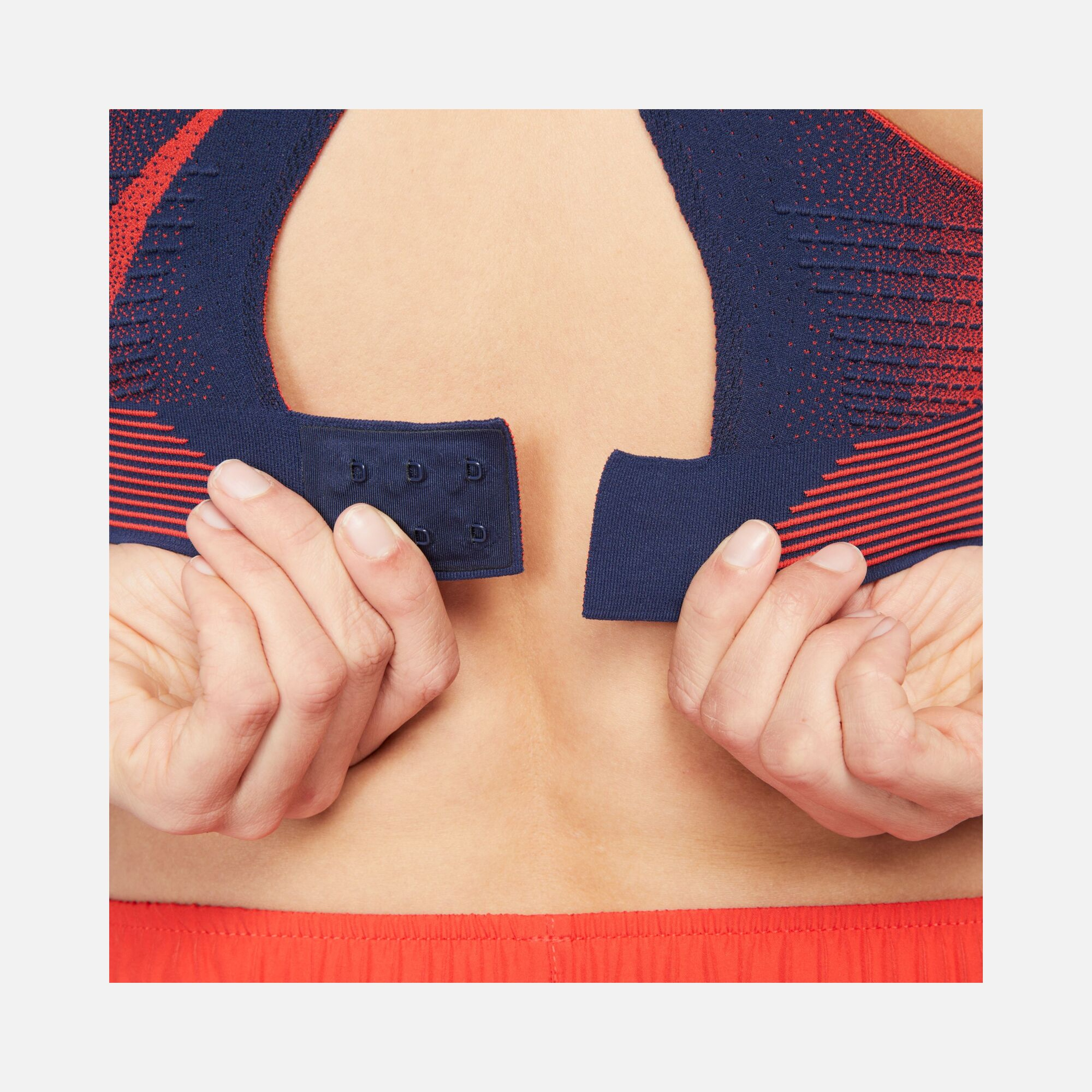 Nike Swoosh Flyknit High-Support Non-Padded Training Kadın Bra