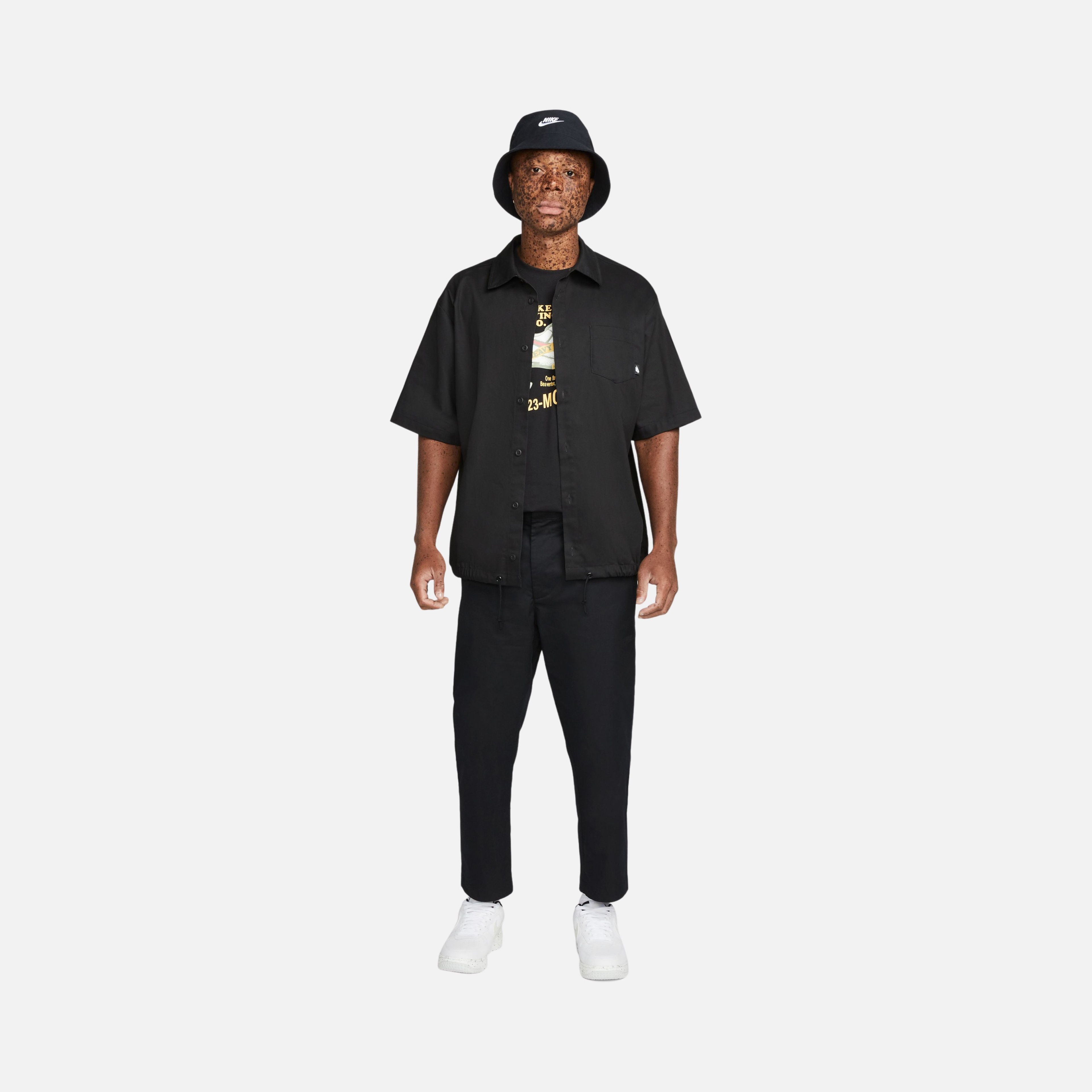 Nike Sportswear Club+ Button-Down Short-Sleeve Erkek Gömlek