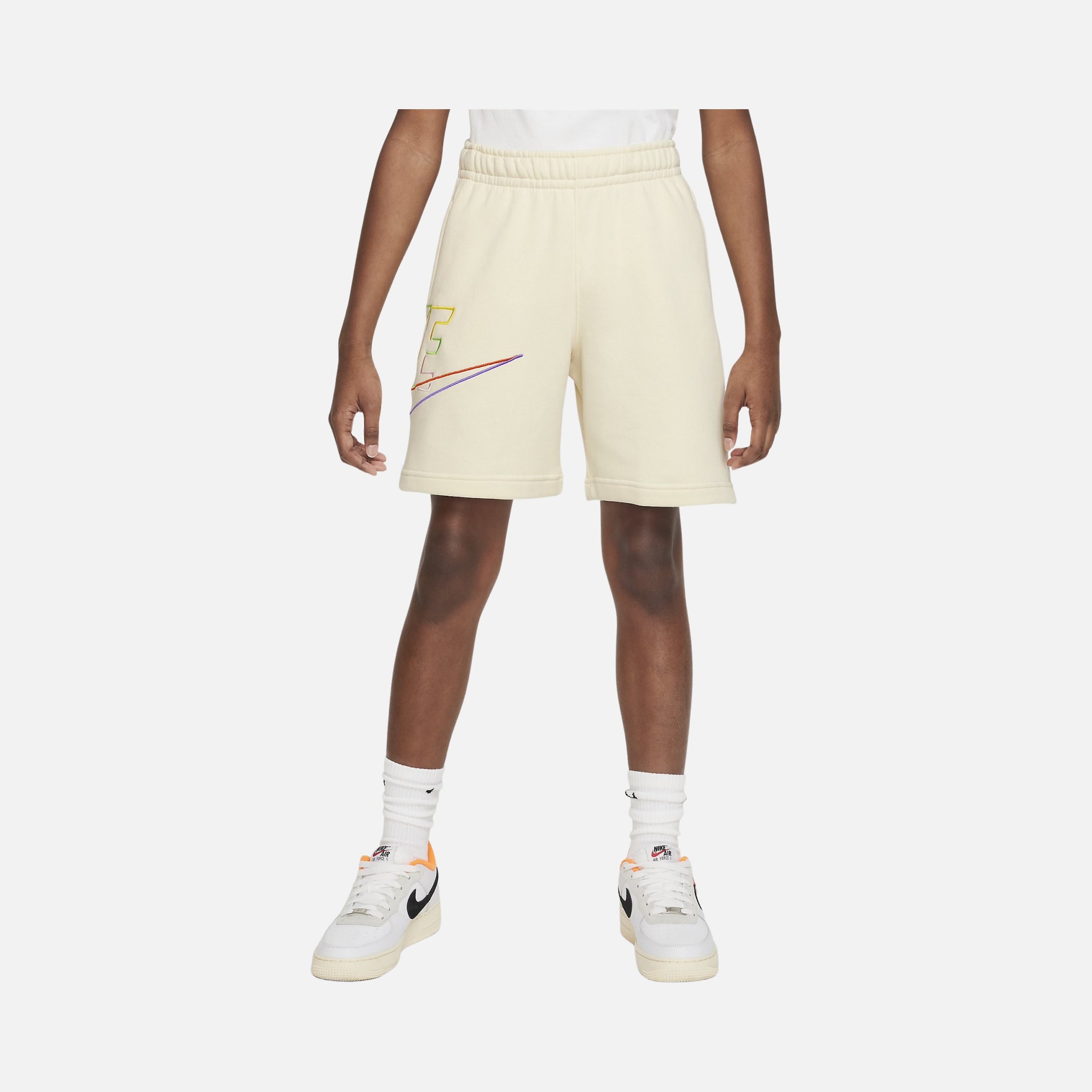 Nike Sportswear Graphic Core (Boys') Çocuk Şort