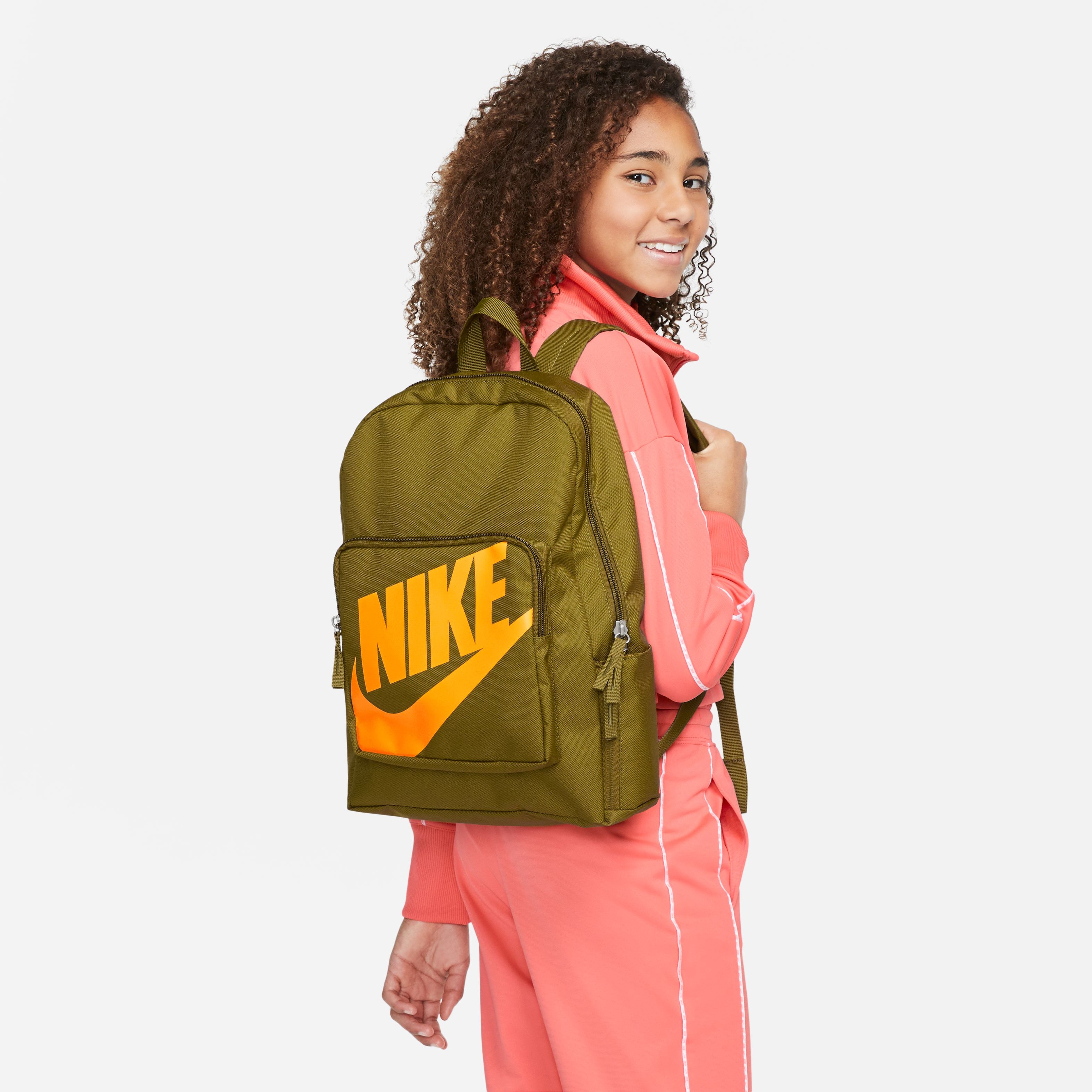 Nike Sportswear Classic (16 L) Çocuk Sırt Çantası