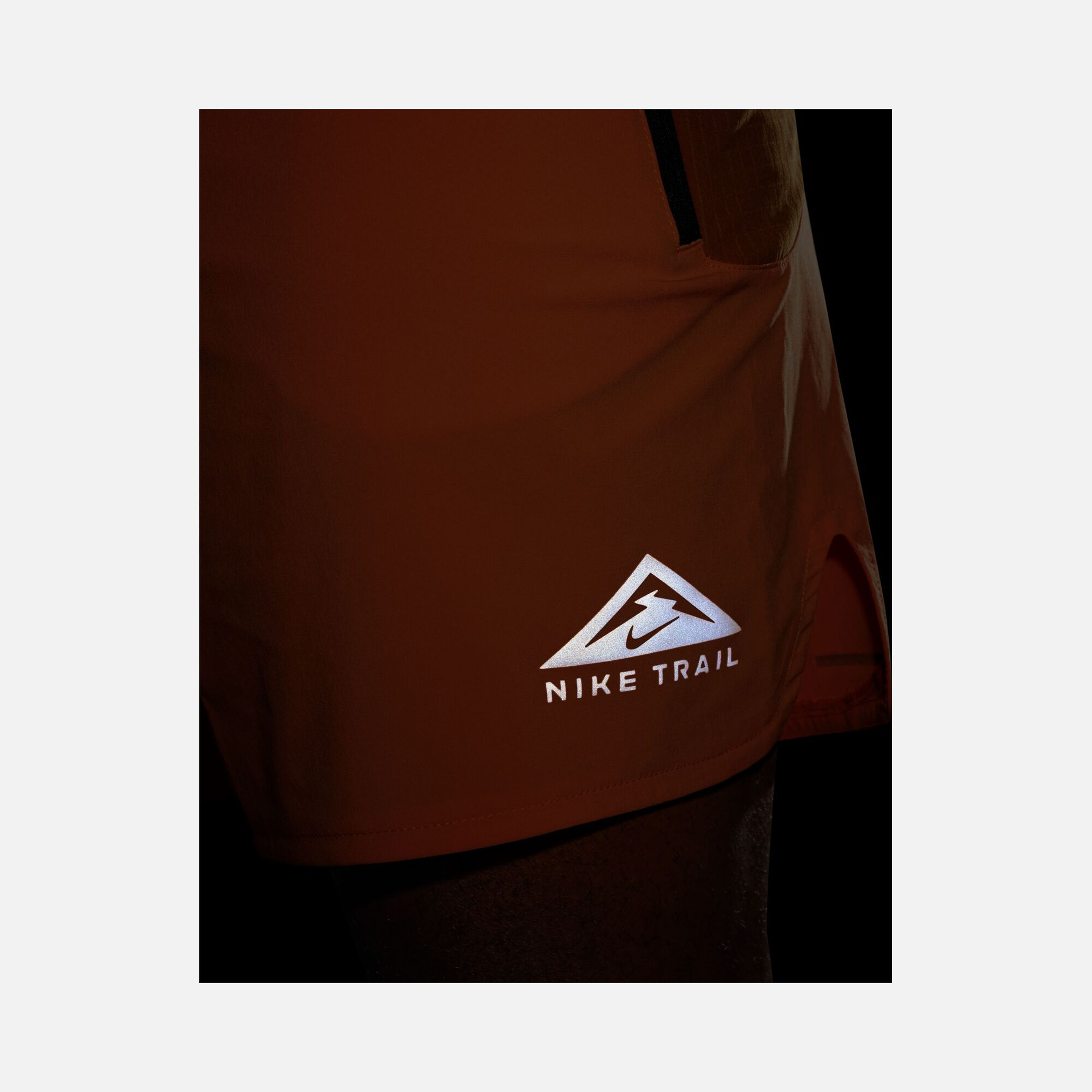 Nike Dri-Fit Trail Second Sunrise Brief-Lined 7'' Running Erkek Şort