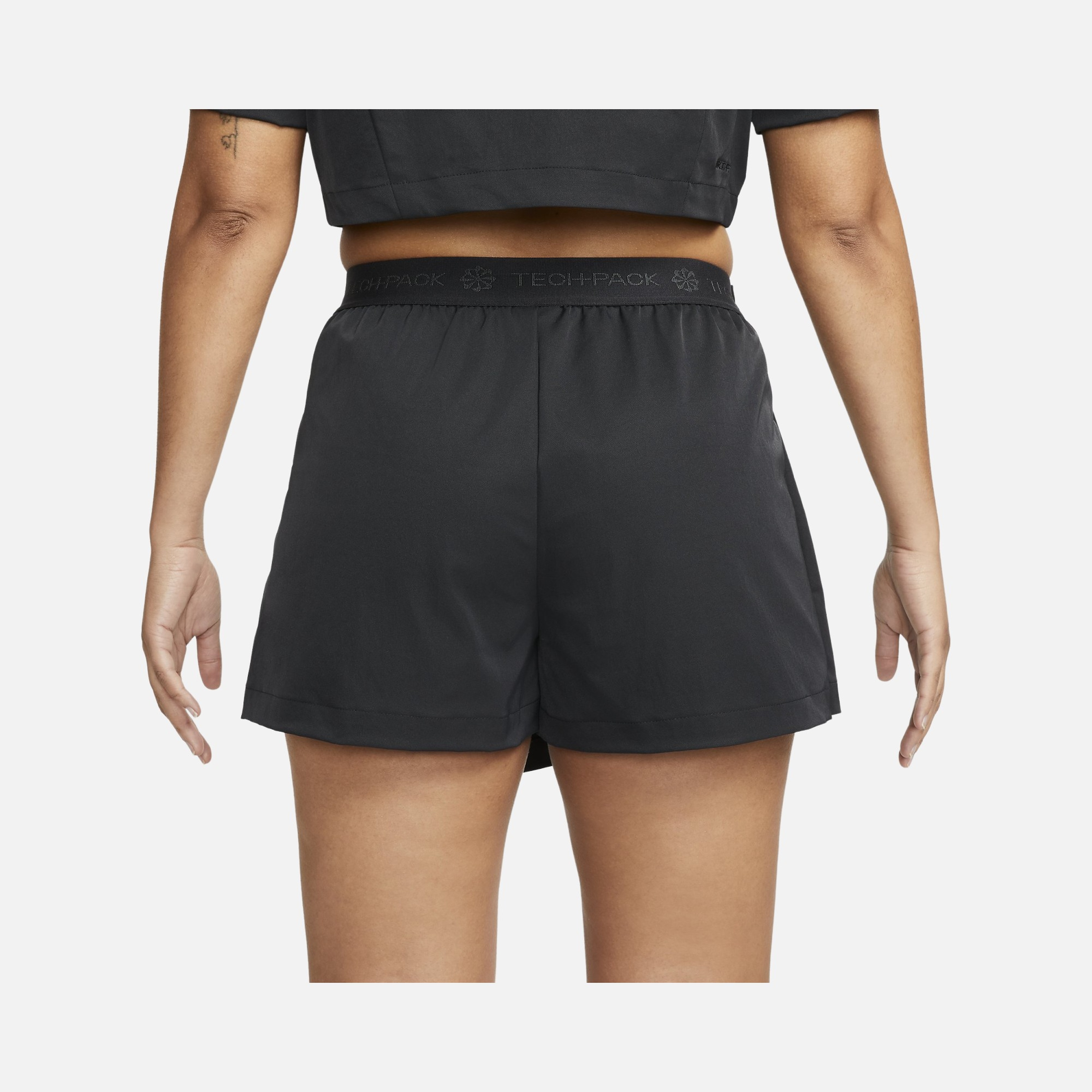 Nike Sportswear Tech Pack Dri-Fit High-Waisted Kadın Şort Etek