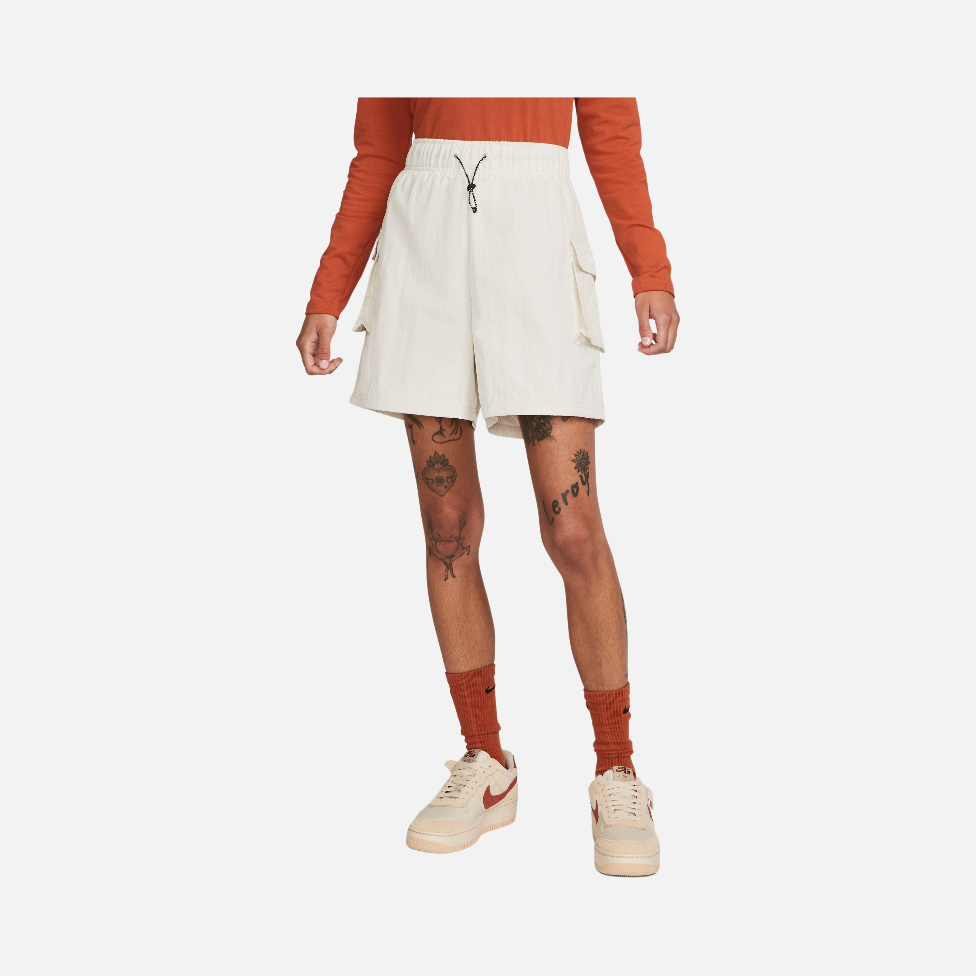 Nike Sportswear Essential Woven High-Rise Kadın Şort