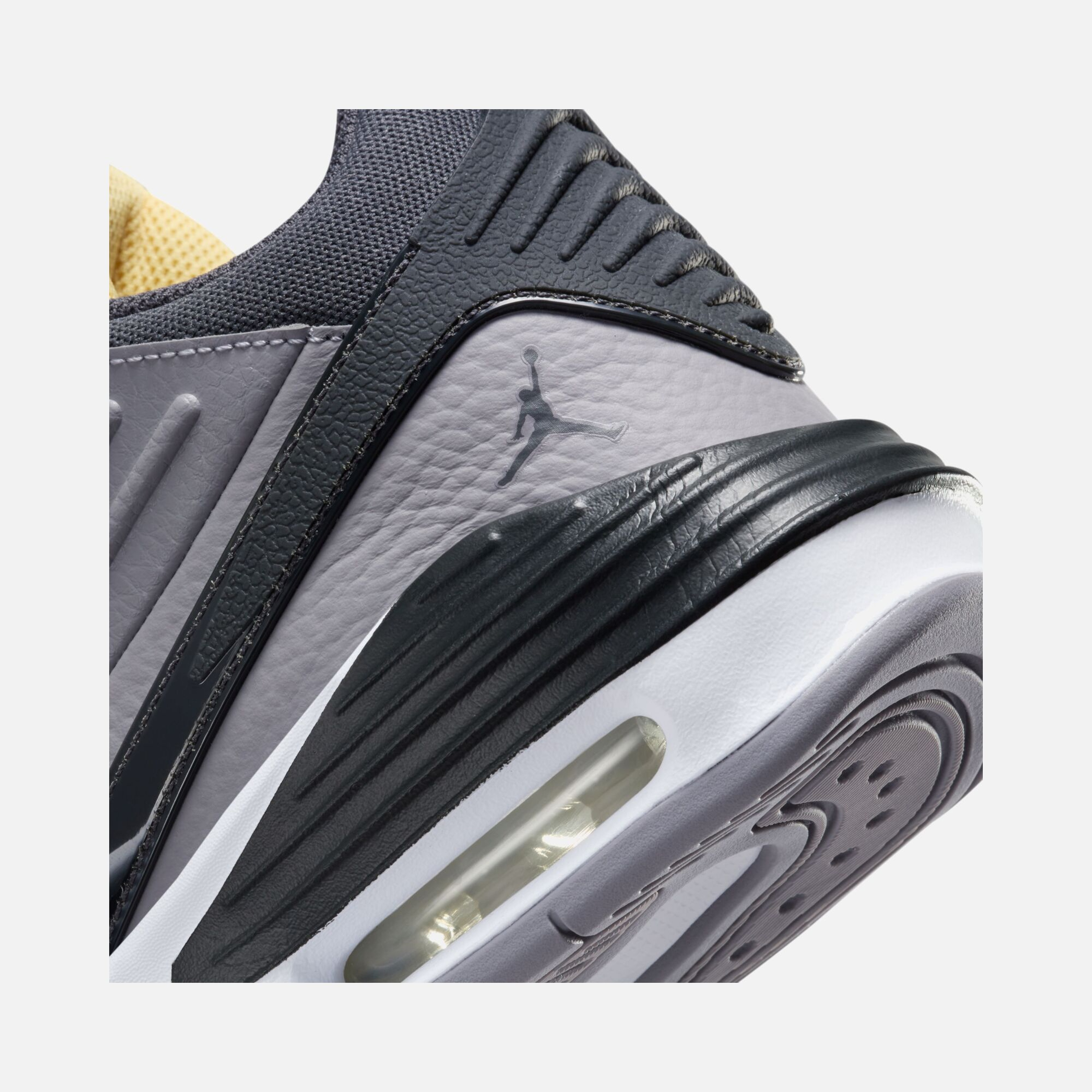 Nike Jordan Max Aura 5 Erkek Spor Ayakkabı