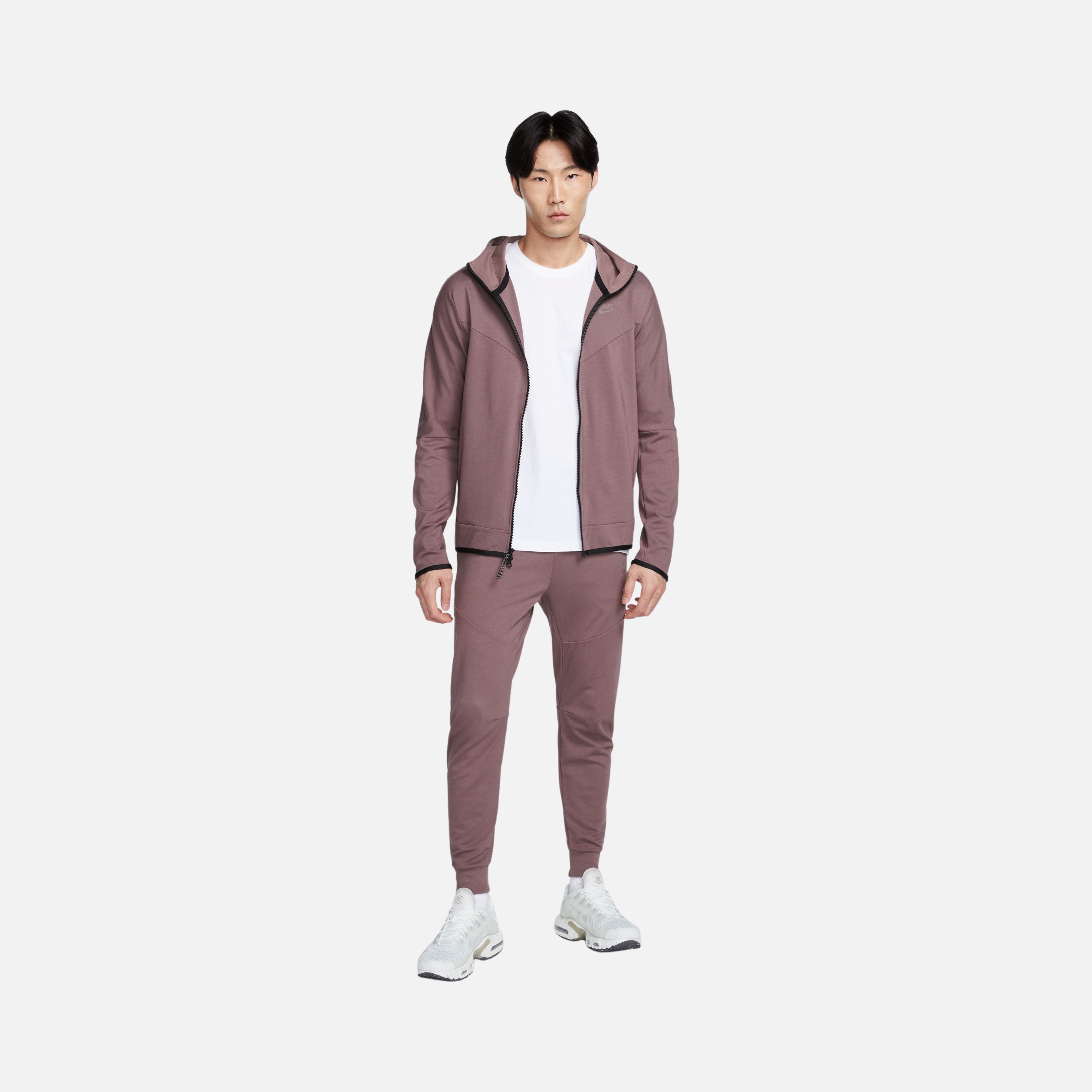Nike Sportswear Tech Fleece Lightweight Slim-Fit Erkek Eşofman Altı