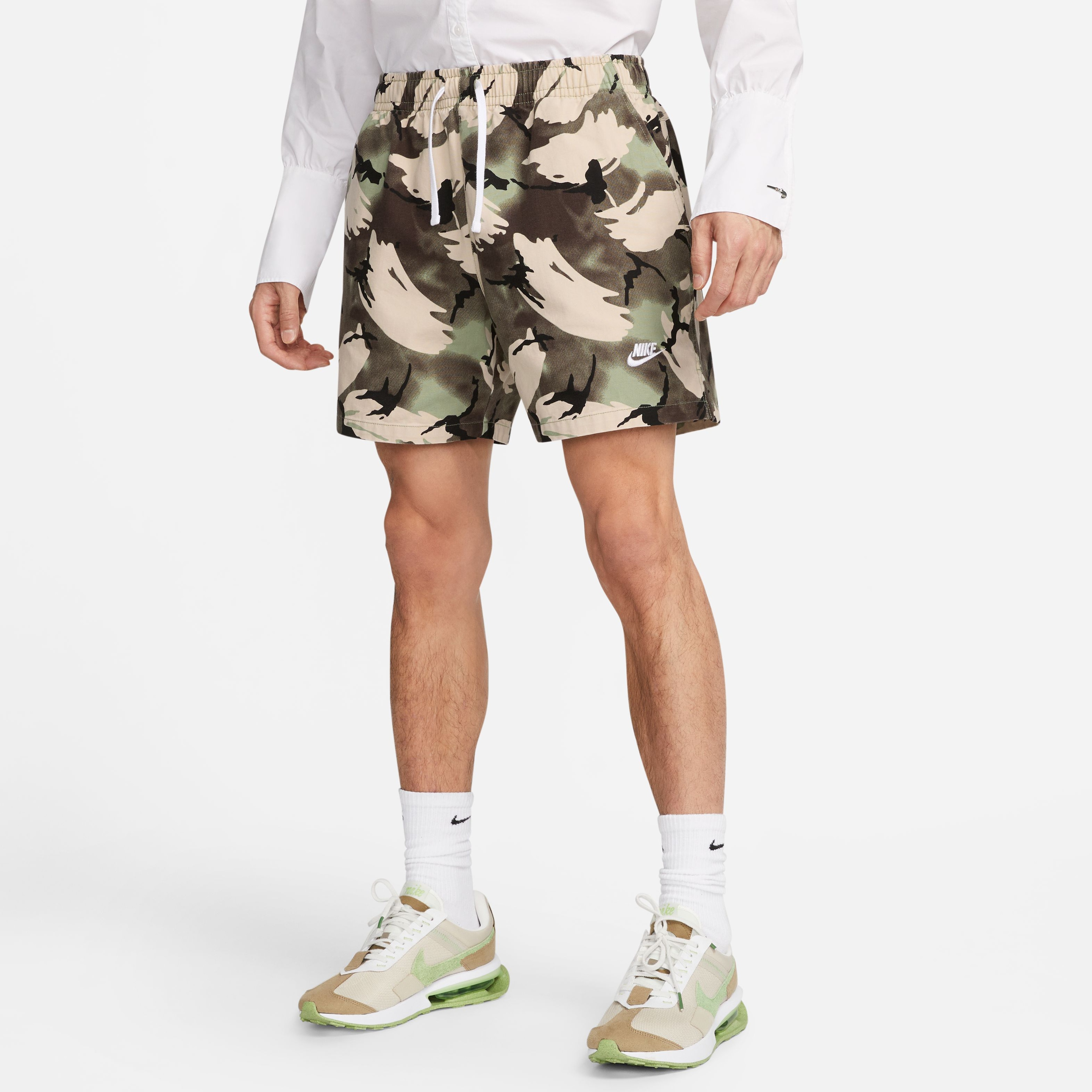 Nike Sportswear Club+ Woven Flow Camuoflage Oppression Erkek Şort