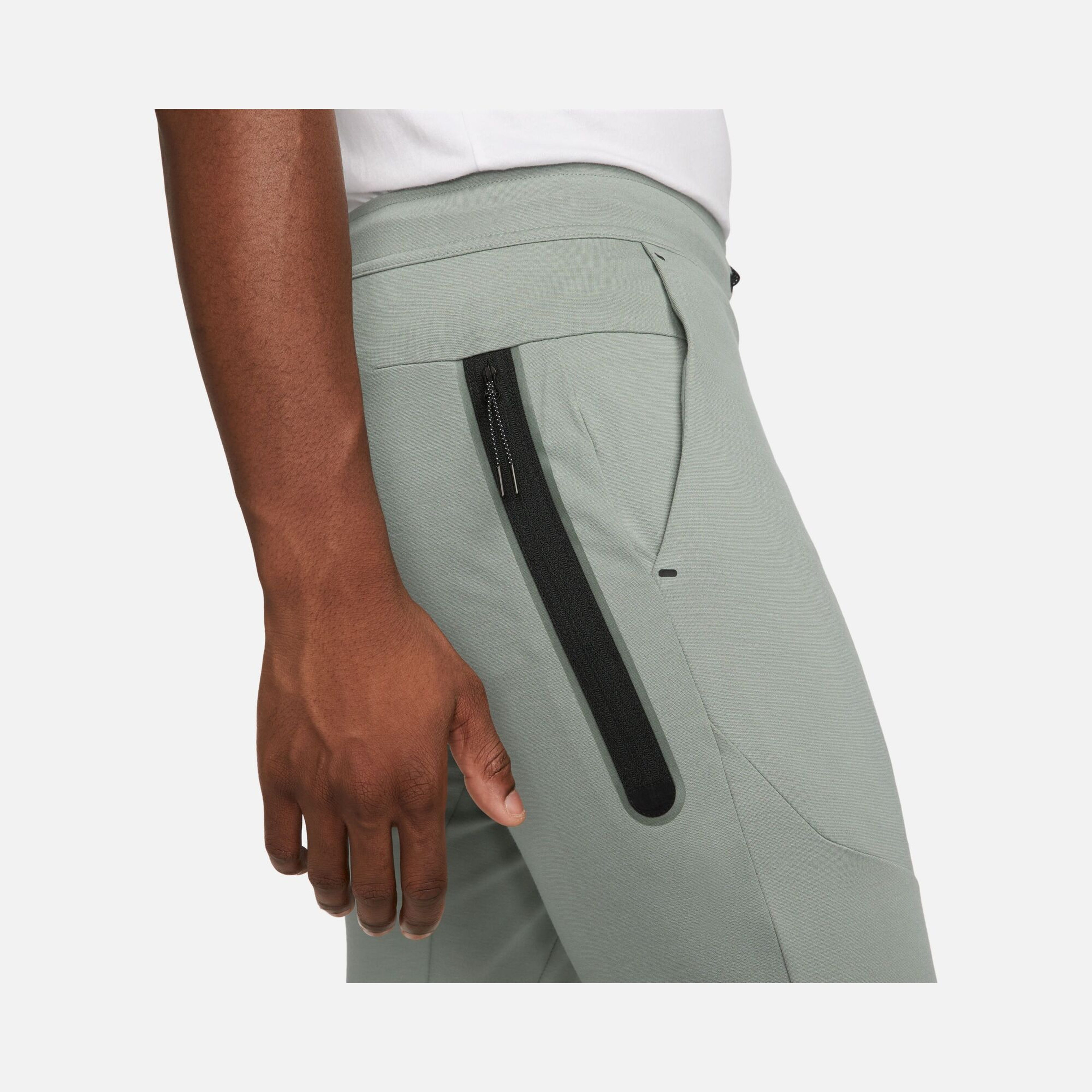 Nike Sportswear Tech Fleece Lightweight Slim-Fit Erkek Eşofman Altı