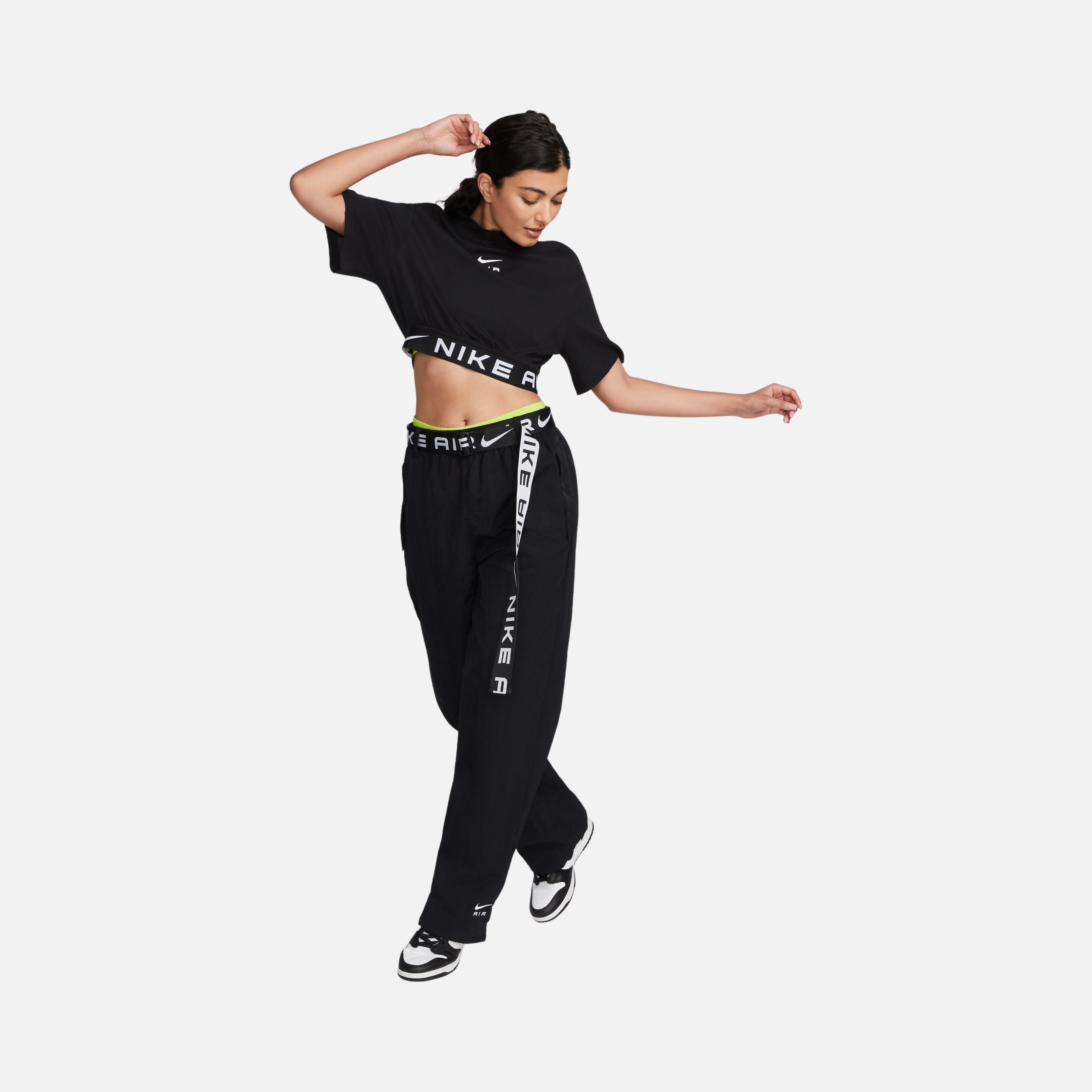 Nike Sportswear Air Cropped Short-Sleeve Kadın Tişört