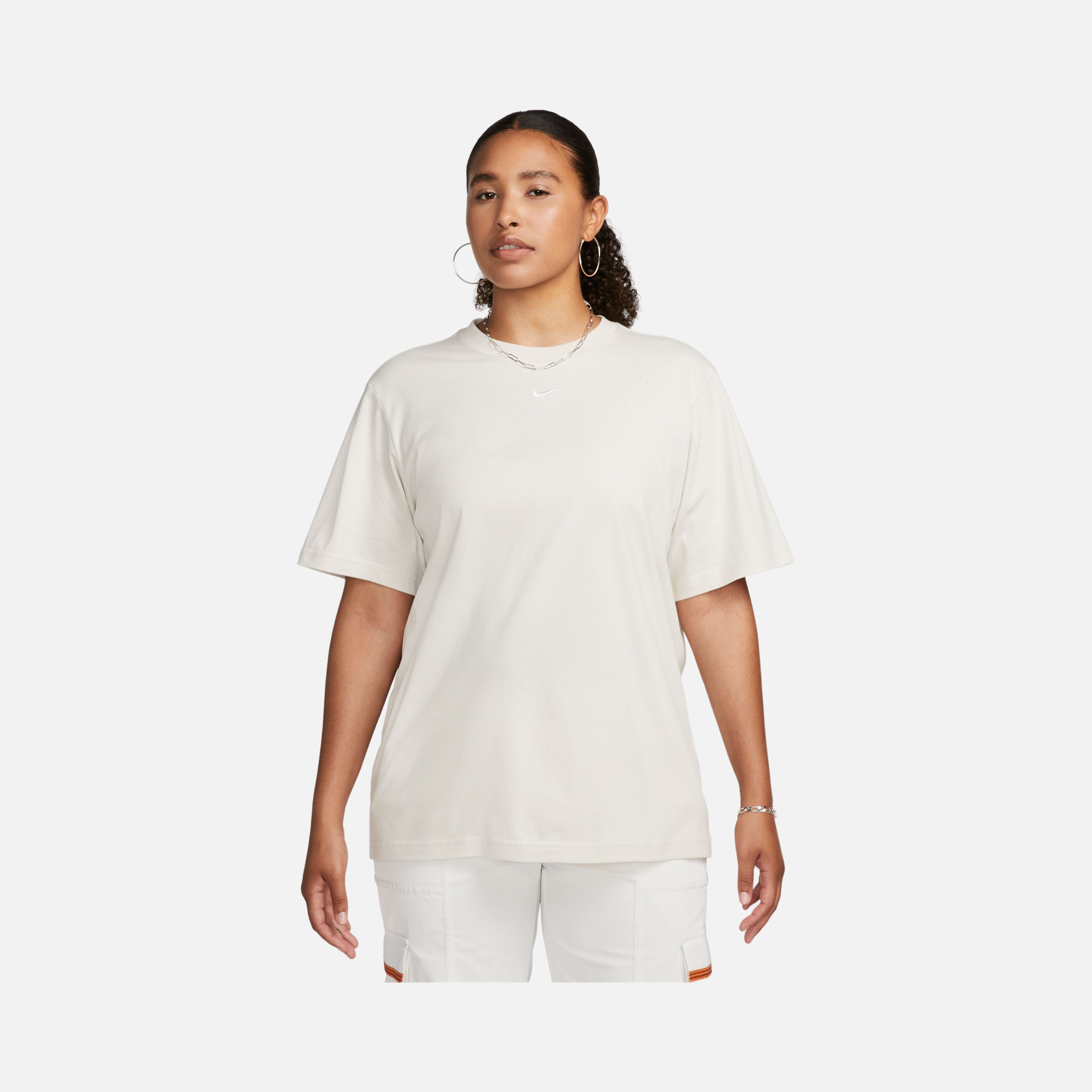 Nike Sportswear Essential Loose Fit Short-Sleeve Kadın Tişört