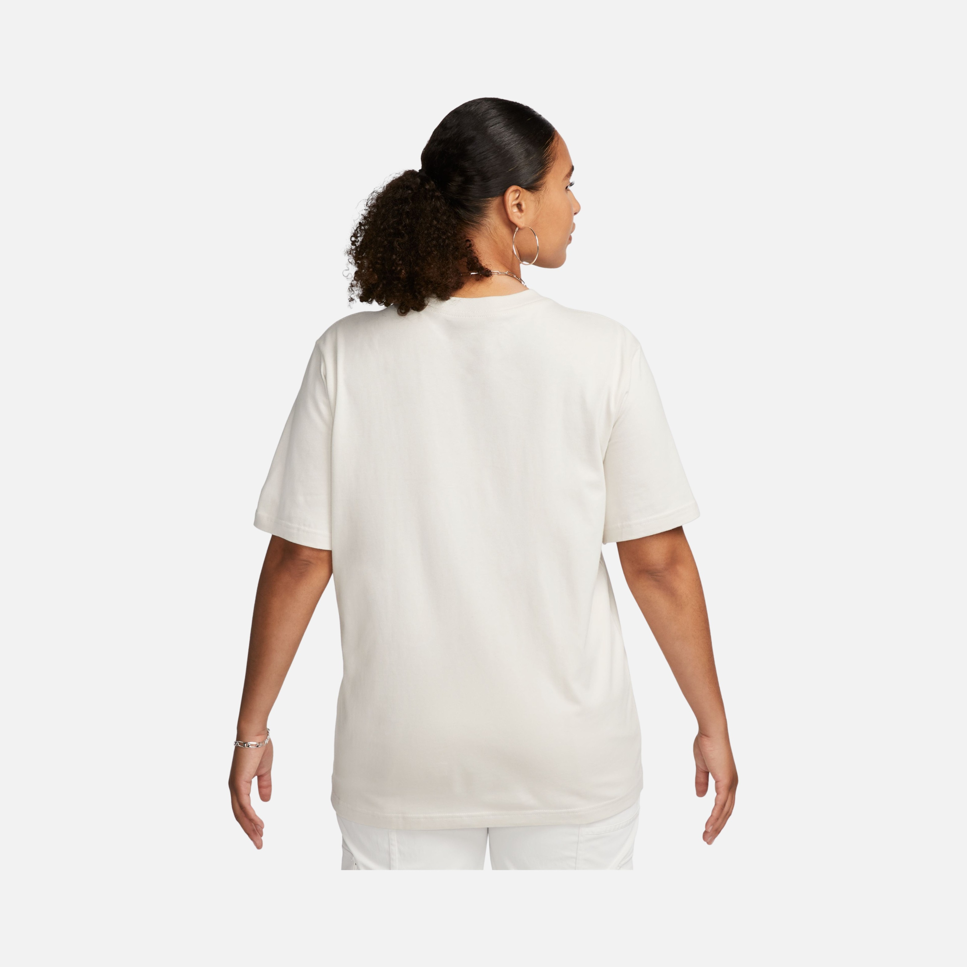 Nike Sportswear Essential Loose Fit Short-Sleeve Kadın Tişört