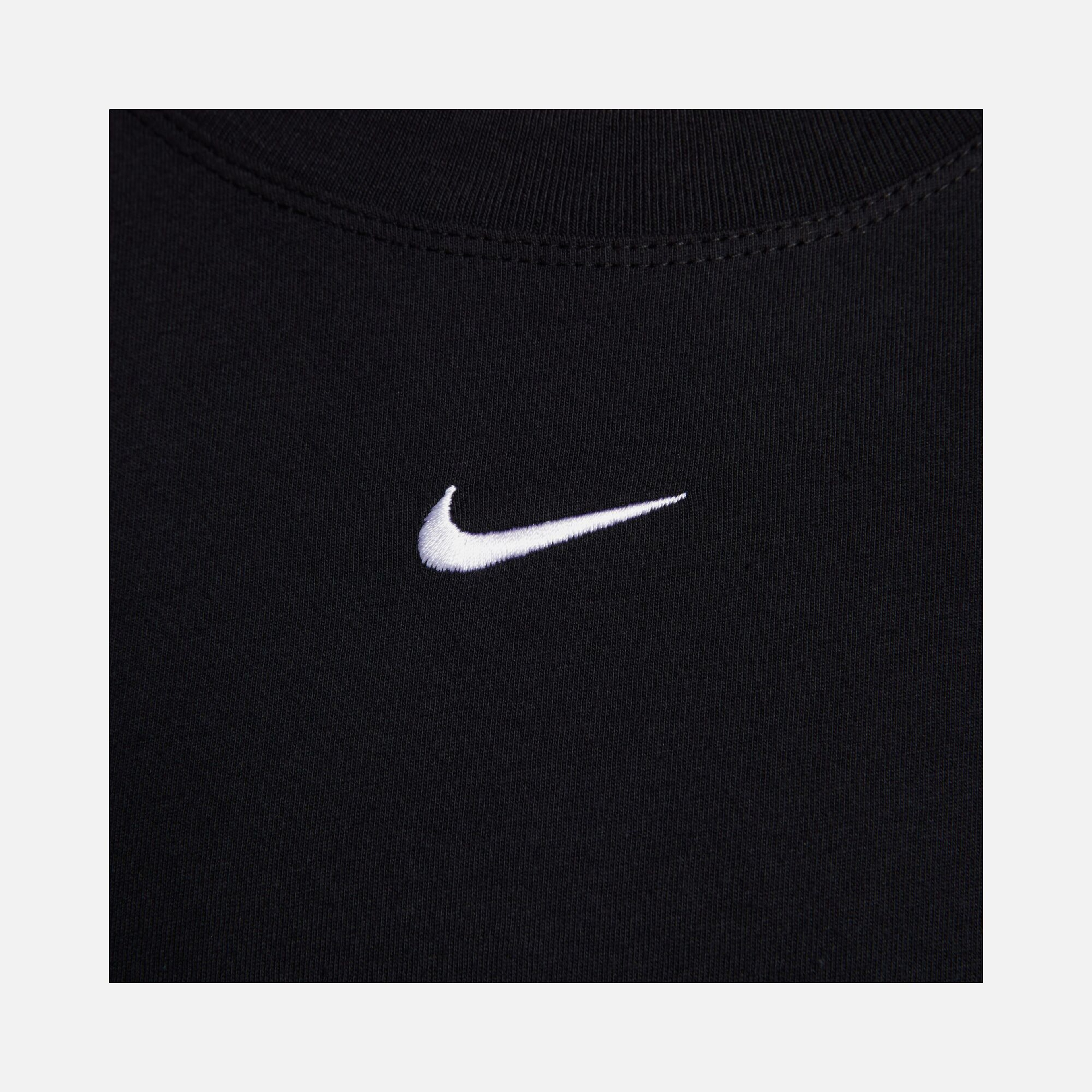 Nike Sportswear Essential Loose Fit Short-Sleeve Kadın Tişört