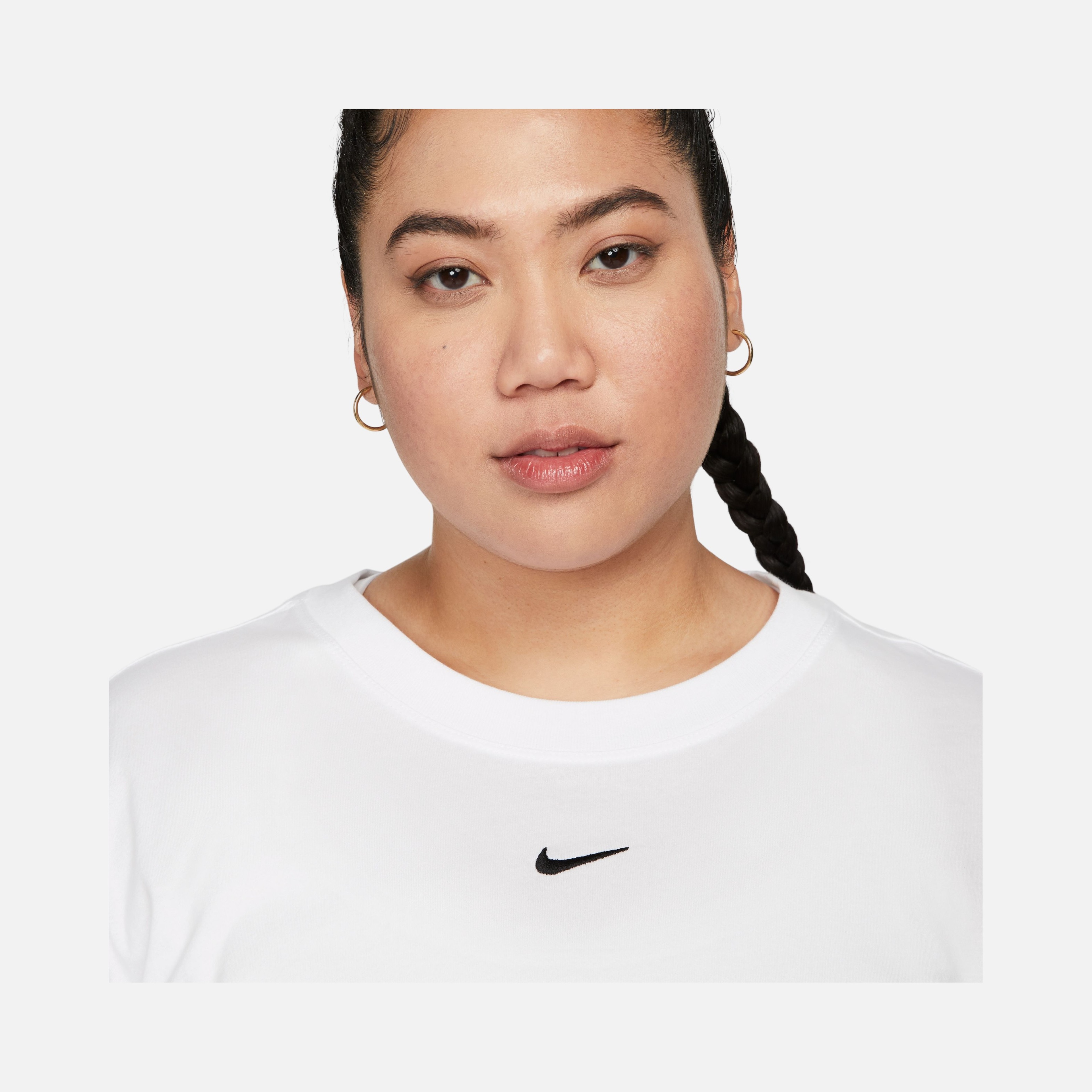 Nike Sportswear Essential Relaxed Fit Short-Sleeve (Plus Size) Kadın Tişört