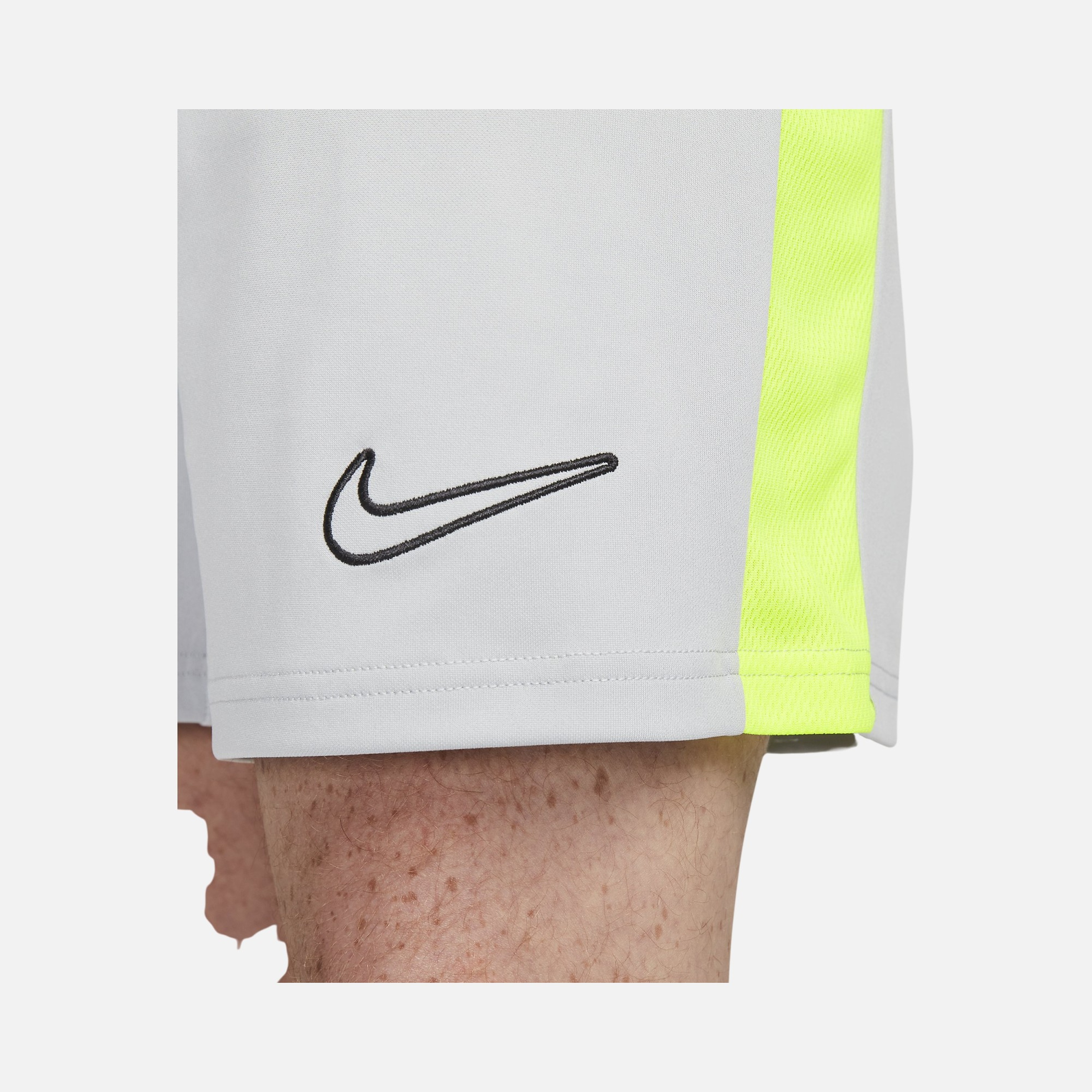 Nike Dri-Fit Academy Smooth Knit Global Football Training Erkek Şort