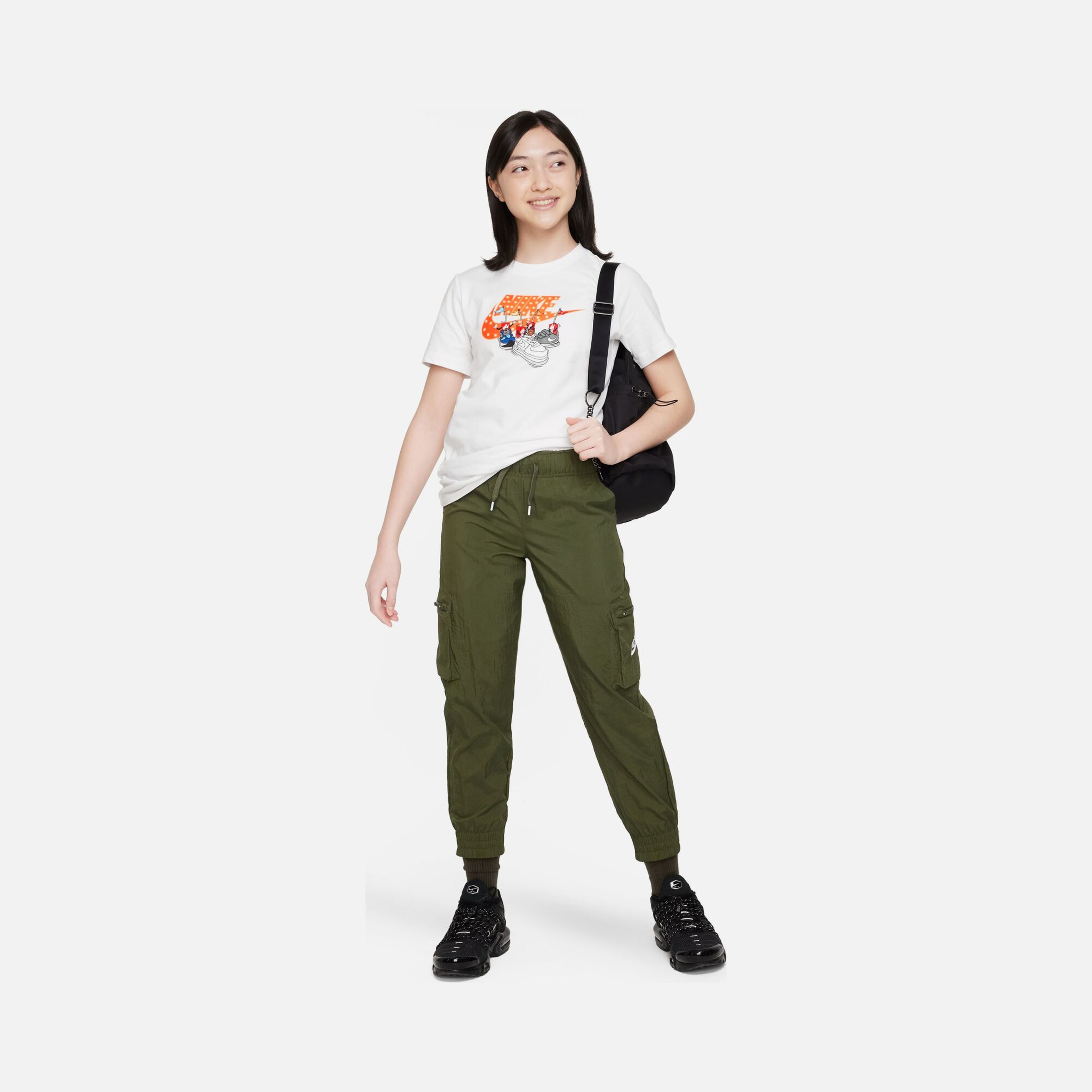 Nike Sportswear Boxy Graphic Short-Sleeve Çocuk Tişört