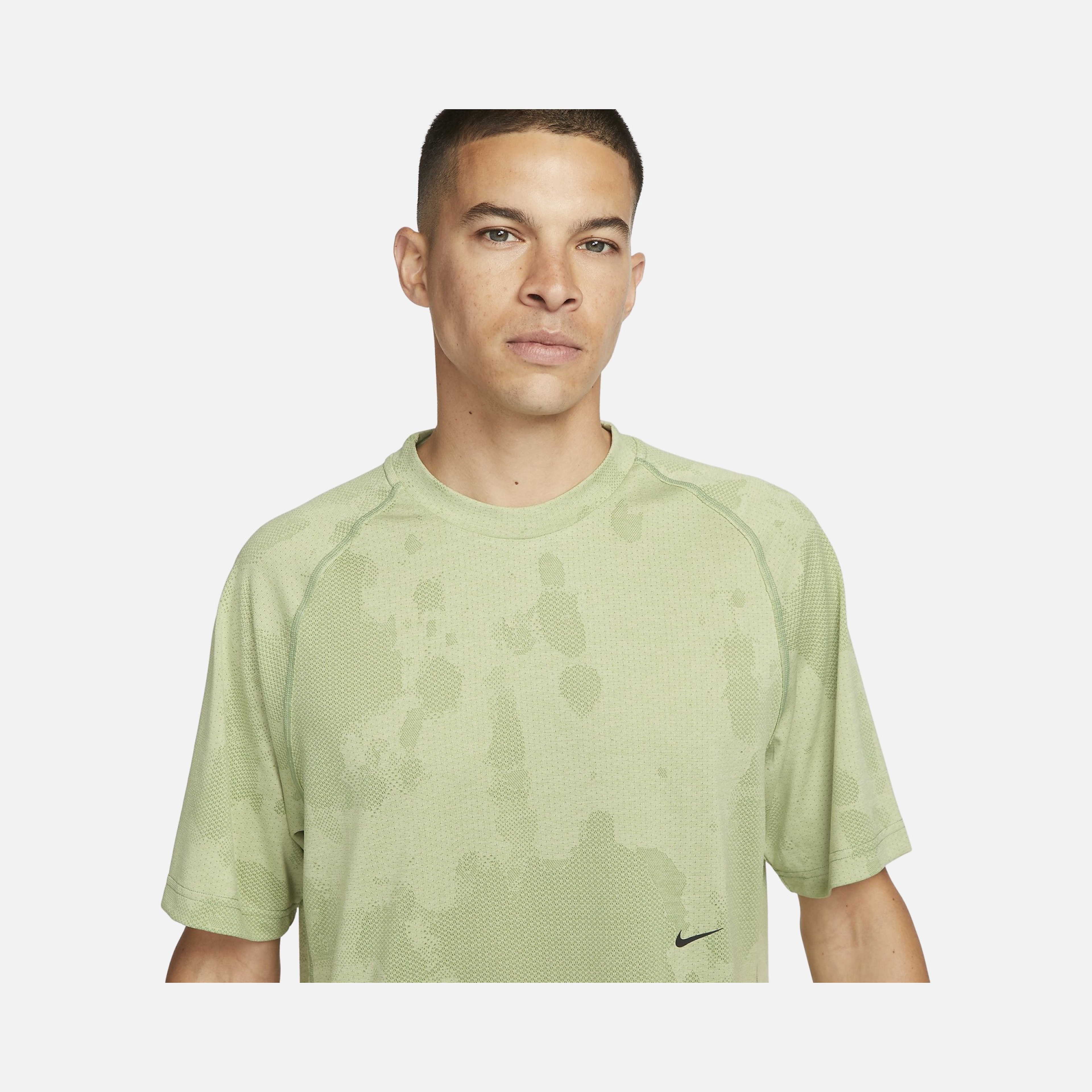 Nike Dri-Fit ADV Axis Performance System Engineered Training Short-Sleeve Erkek Tişört