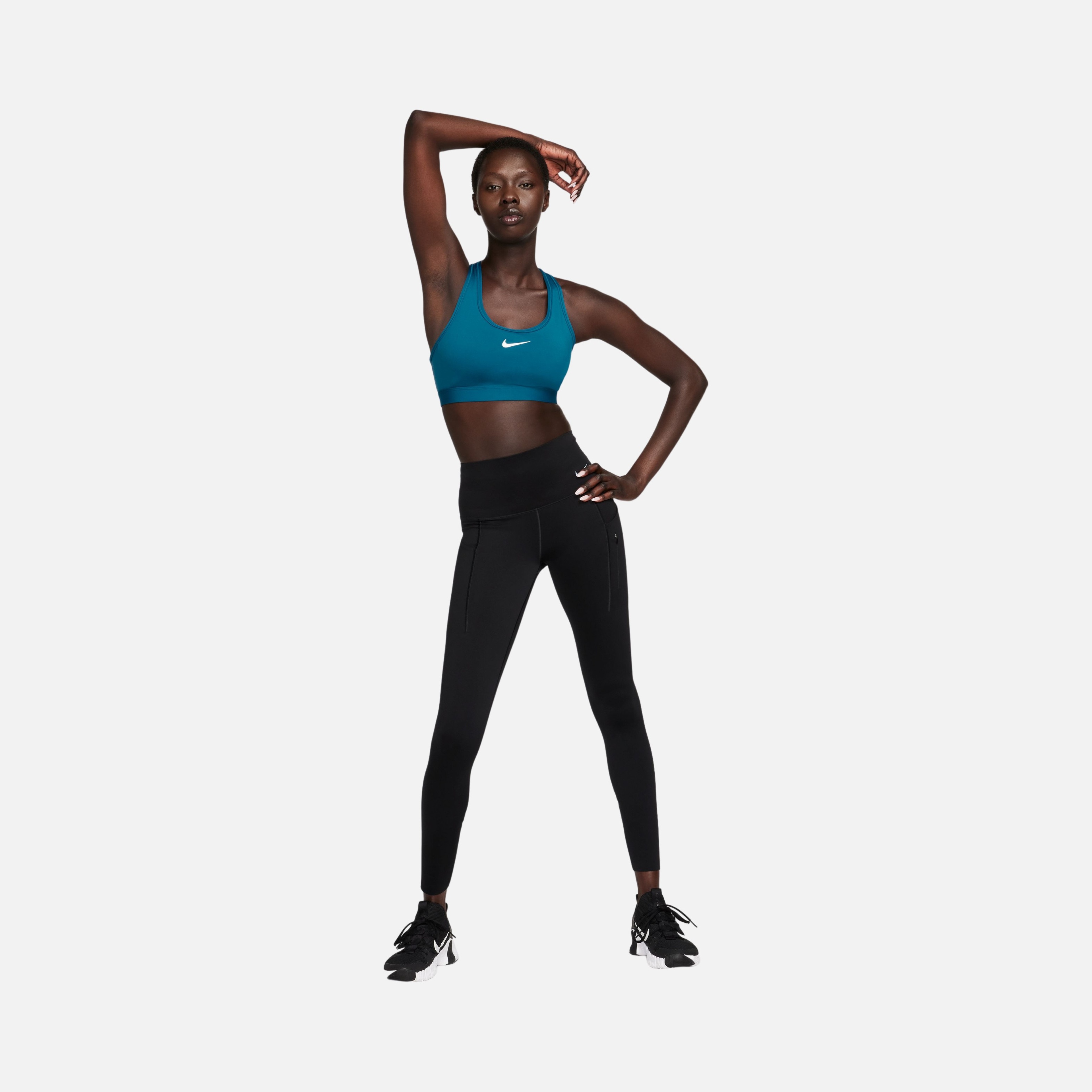 Nike Swoosh Medium Support Padded Training Kadın Bra