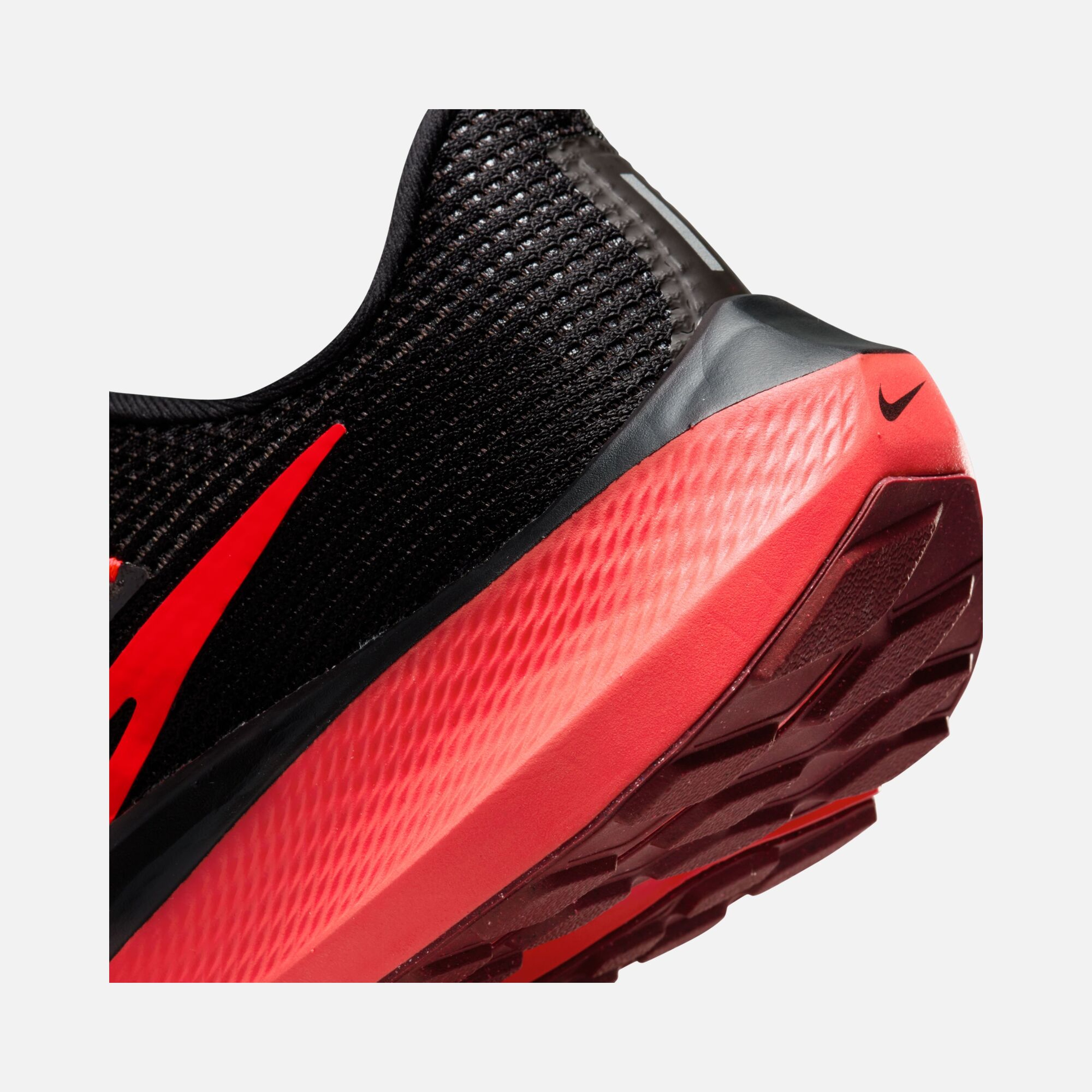 Nike Pegasus 40 Road Running Kadın Spor Ayakkabı