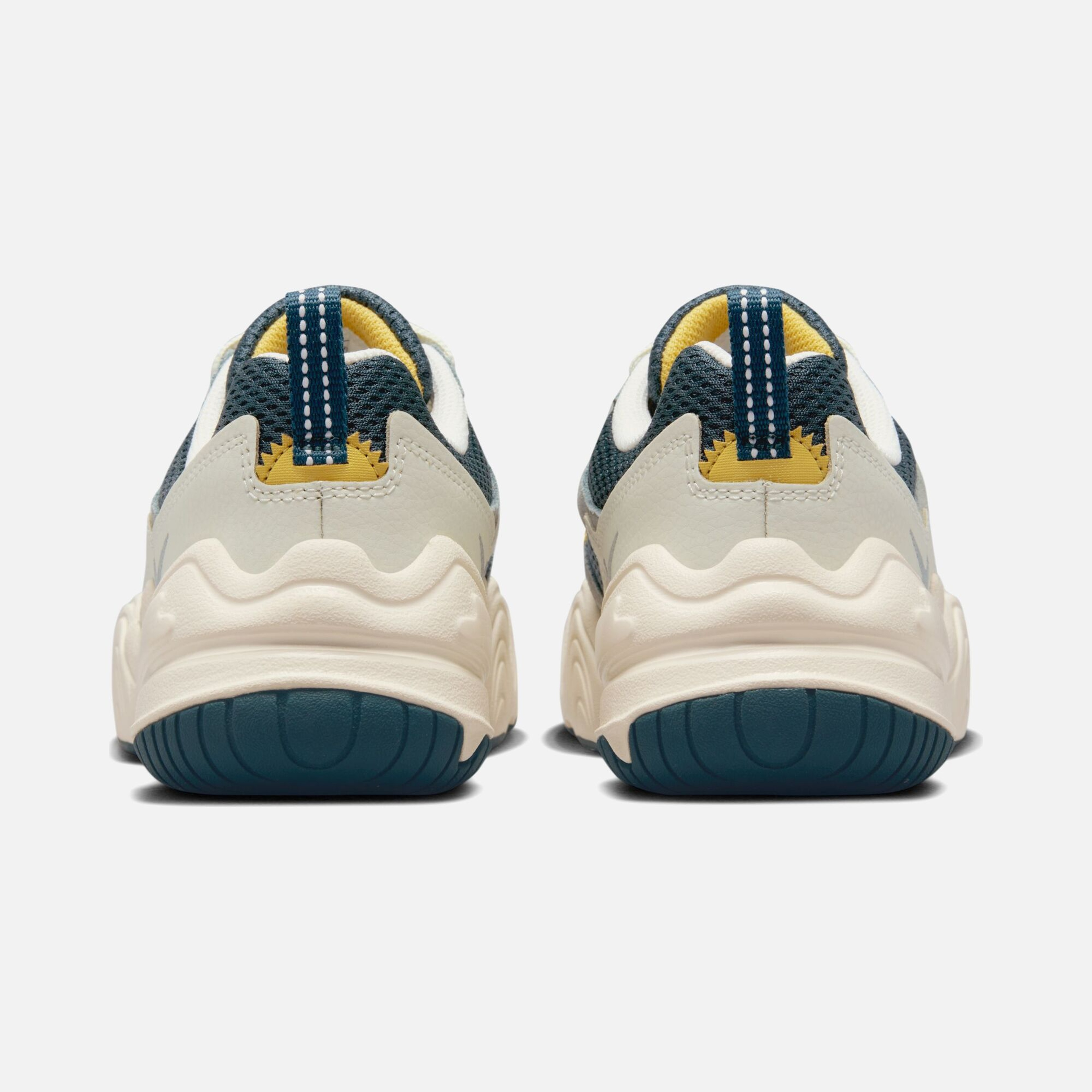 Nike Sportswear Tech Hera Kadın Spor Ayakkabı