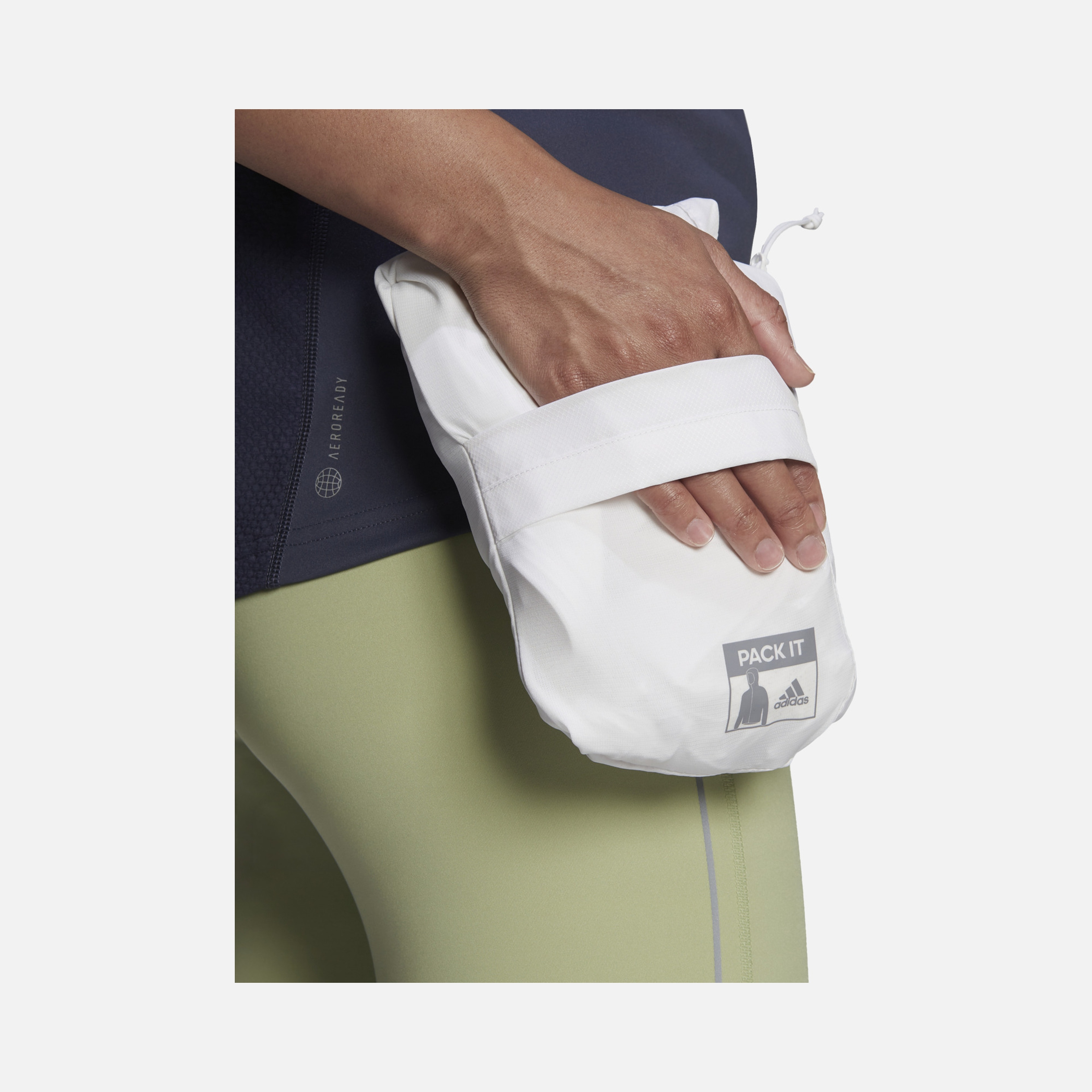 adidas Own the Run 3-Stripes Hooded Running Windbreaker Kadın Ceket