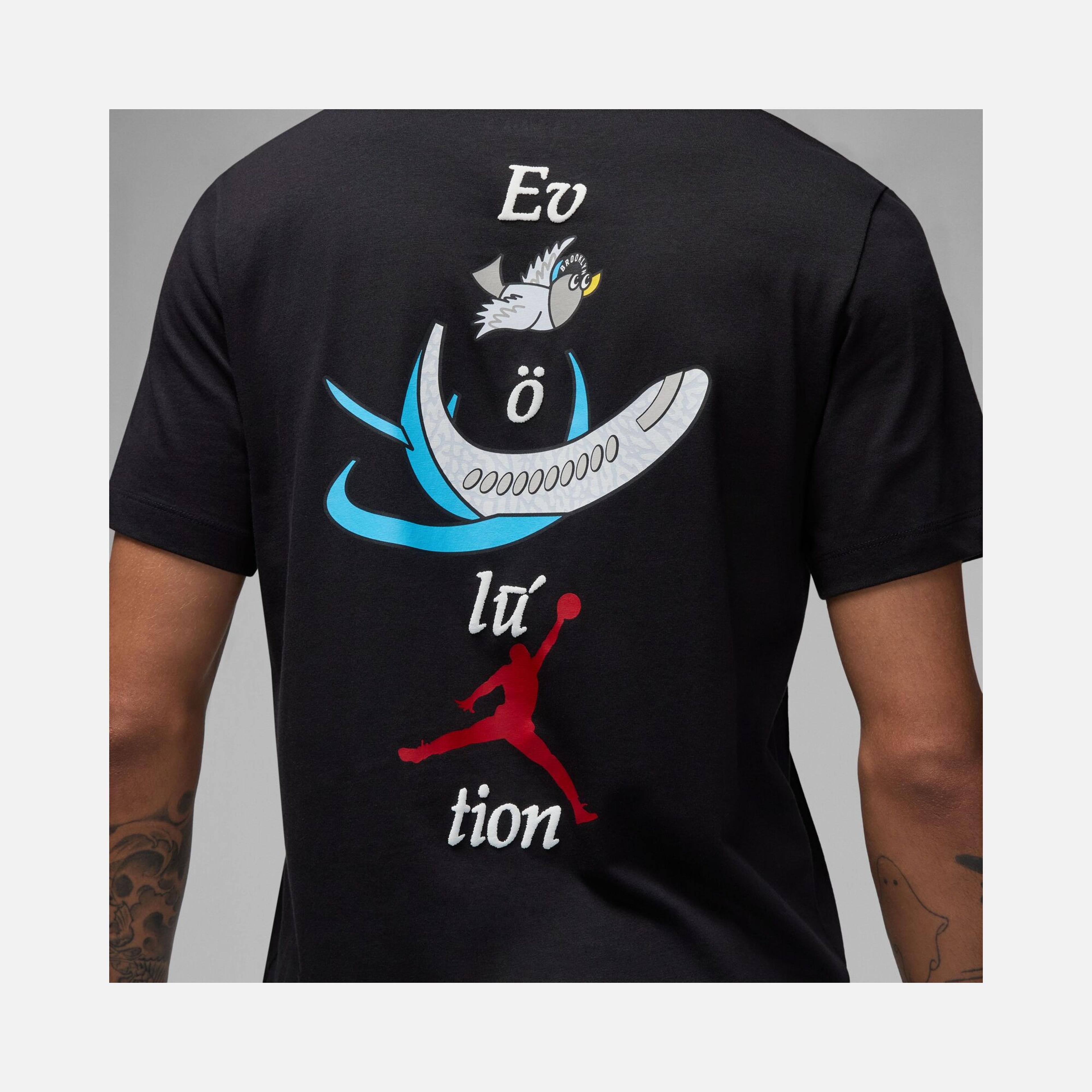 Nike Jordan Brand Graphics Crew3 Short-Sleeve Erkek Tişört