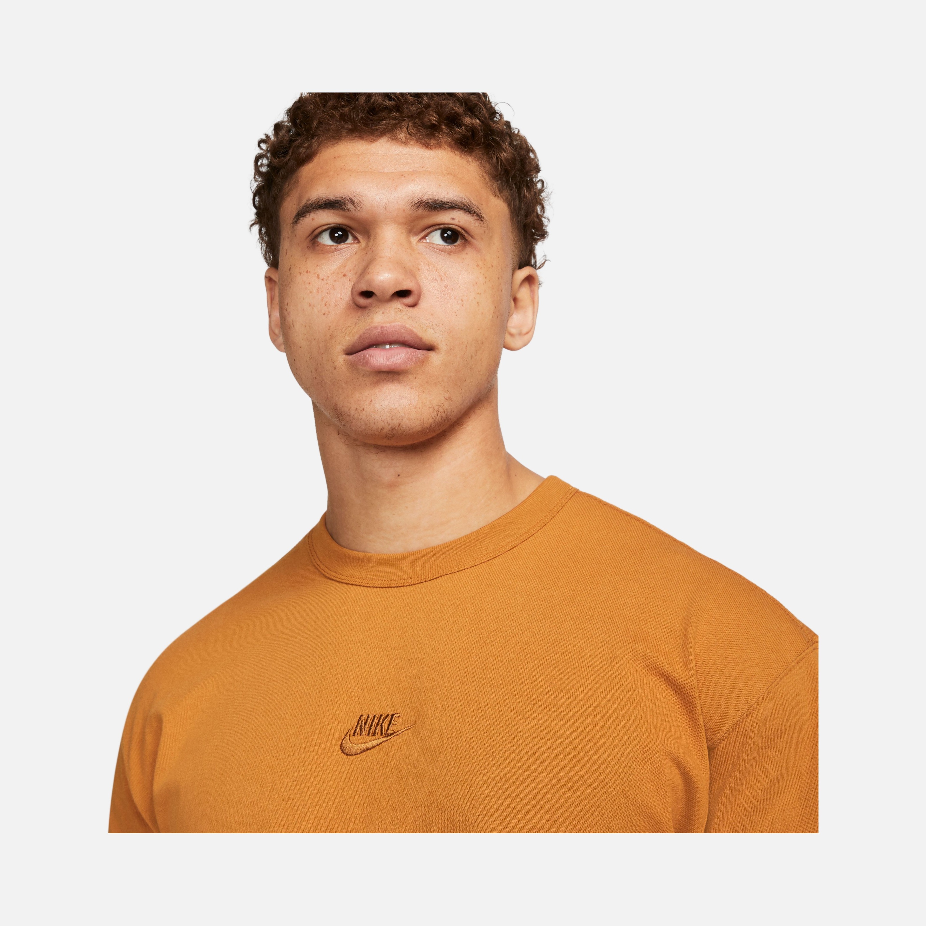 Nike Sportswear Premium Essentials Short-Sleeve Erkek Tişört