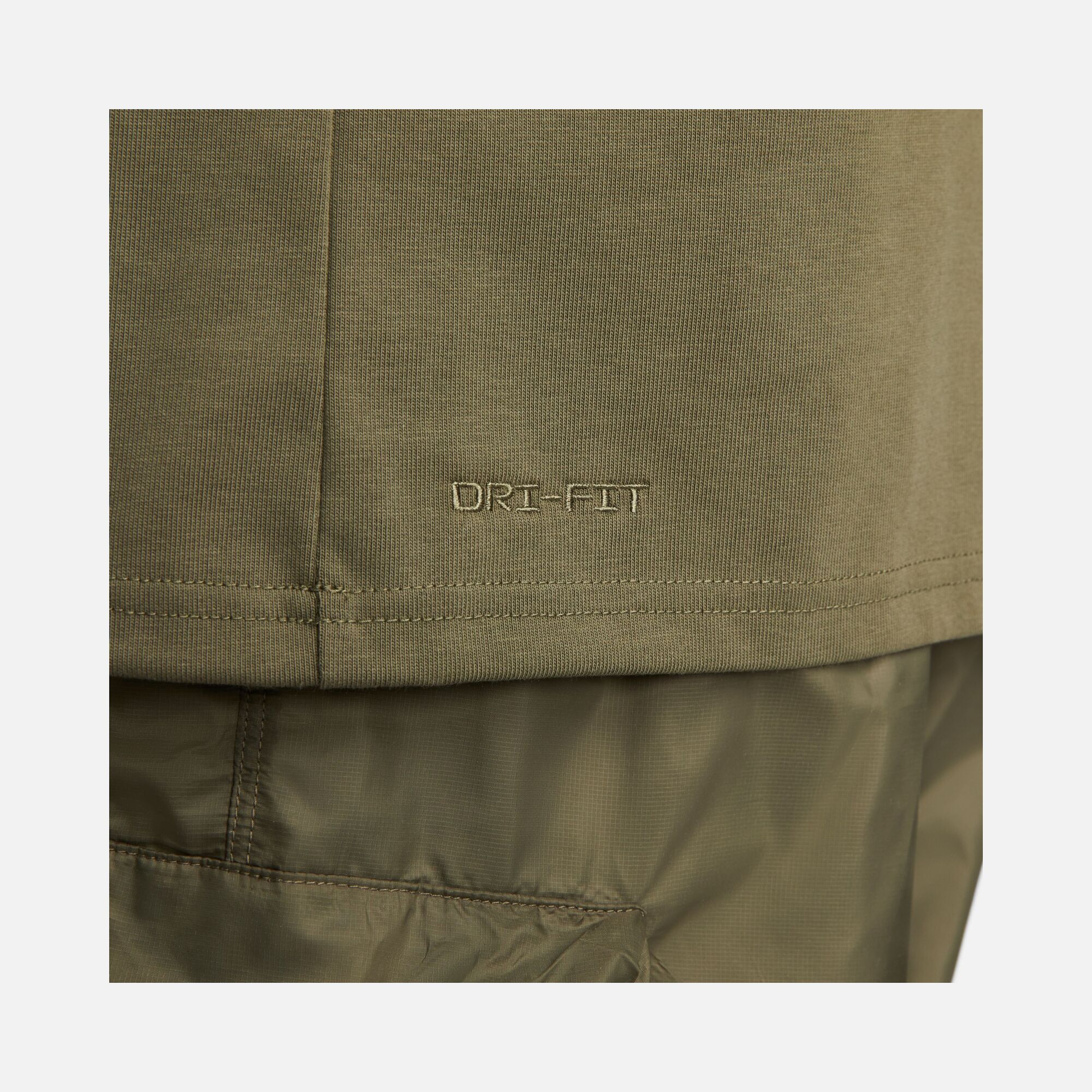 Nike Sportswear Dri-Fit Tech Pack Short-Sleeve Erkek Tişört