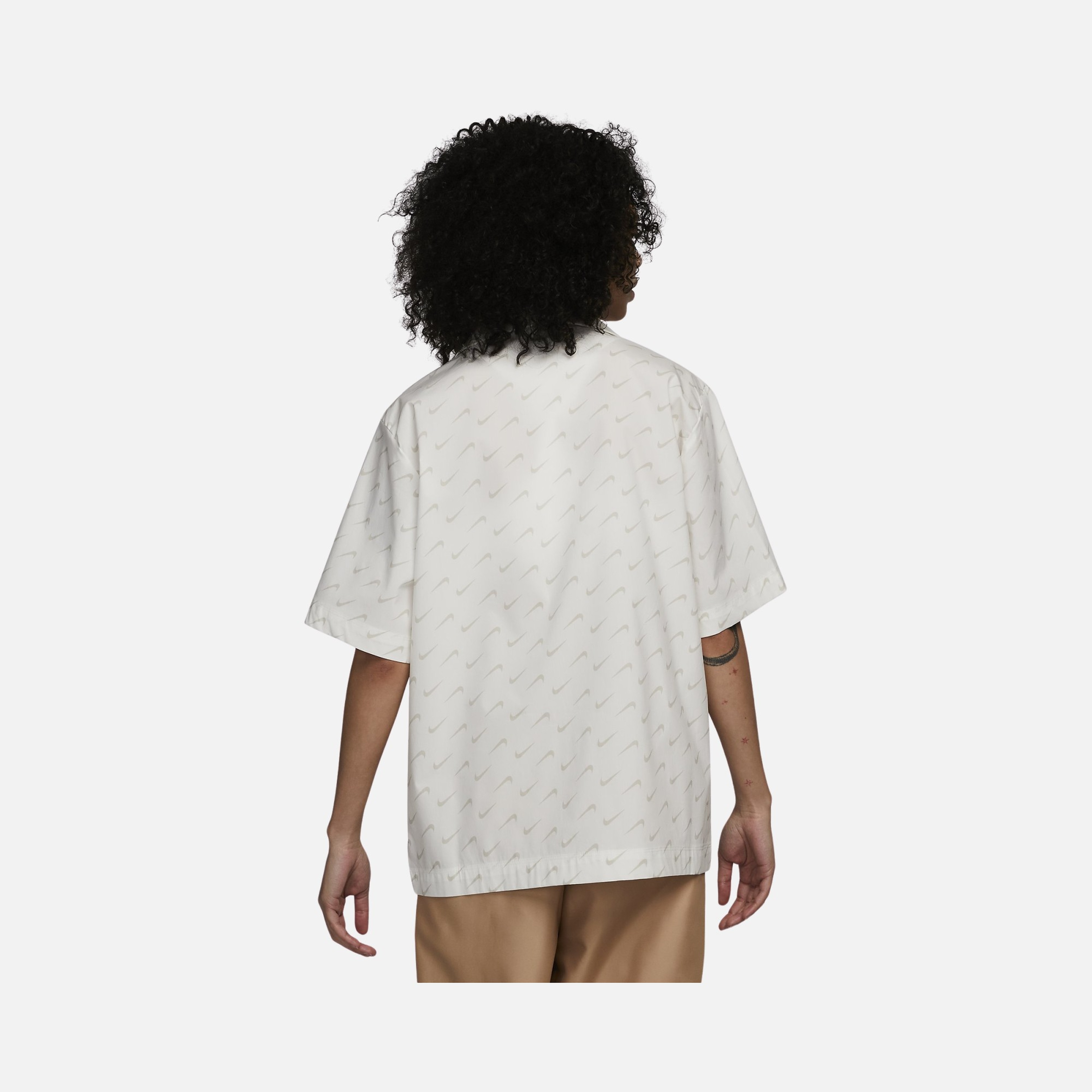 Nike Sportswear Everyday Modern Woven Short-Sleeve Full Button Kadın Gömlek
