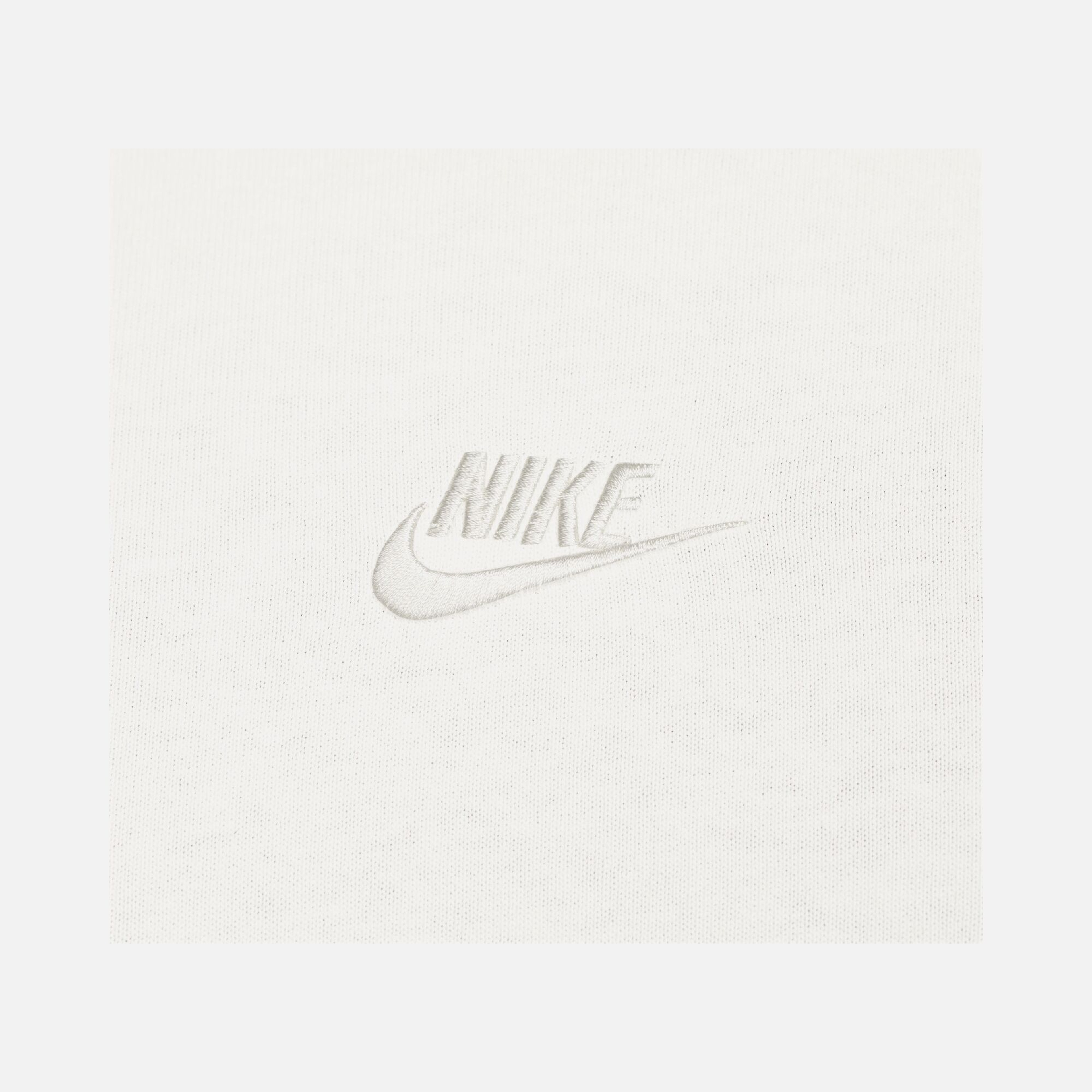 Nike Sportswear Premium Essentials Short-Sleeve Erkek Tişört