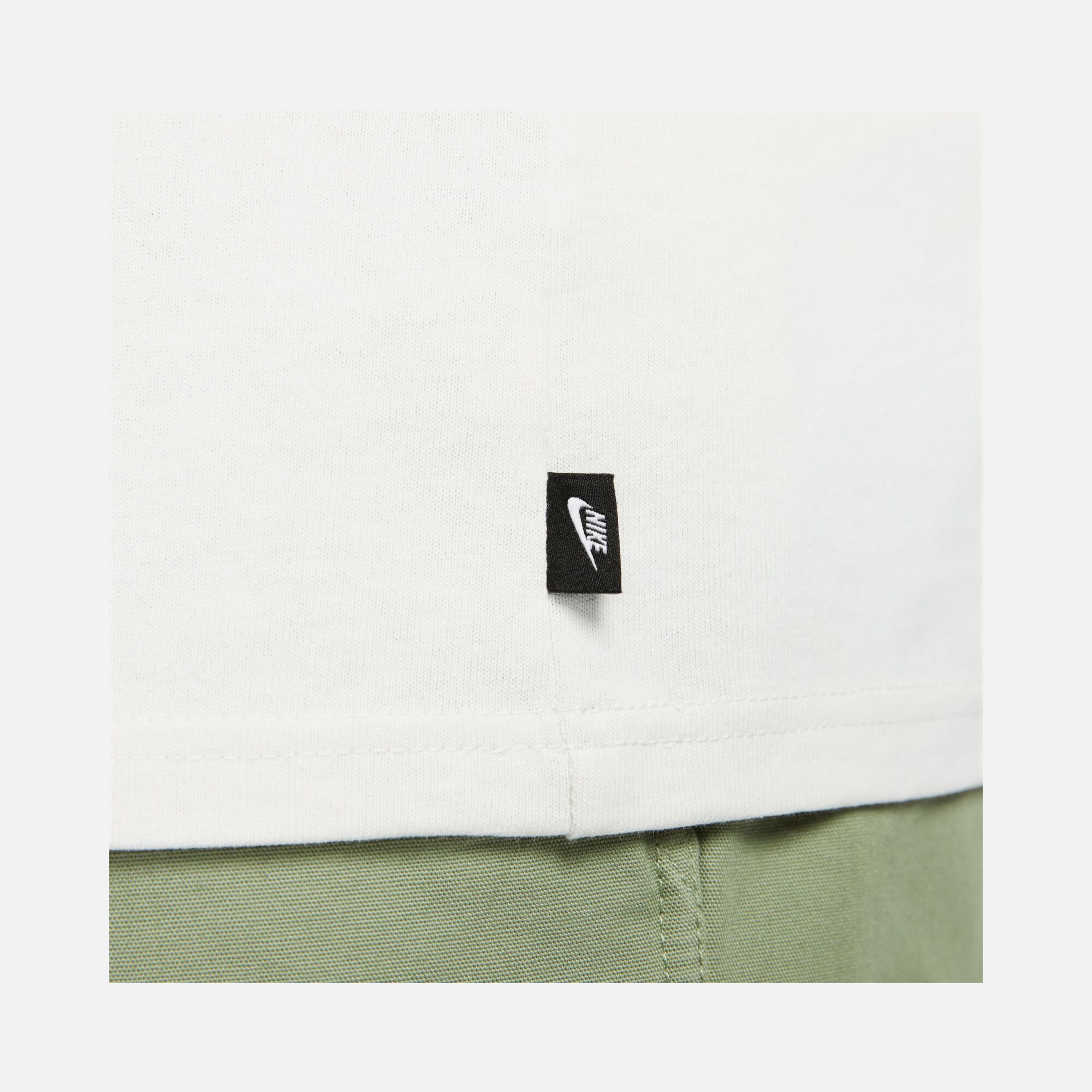 Nike Sportswear Premium Essentials Short-Sleeve Erkek Tişört