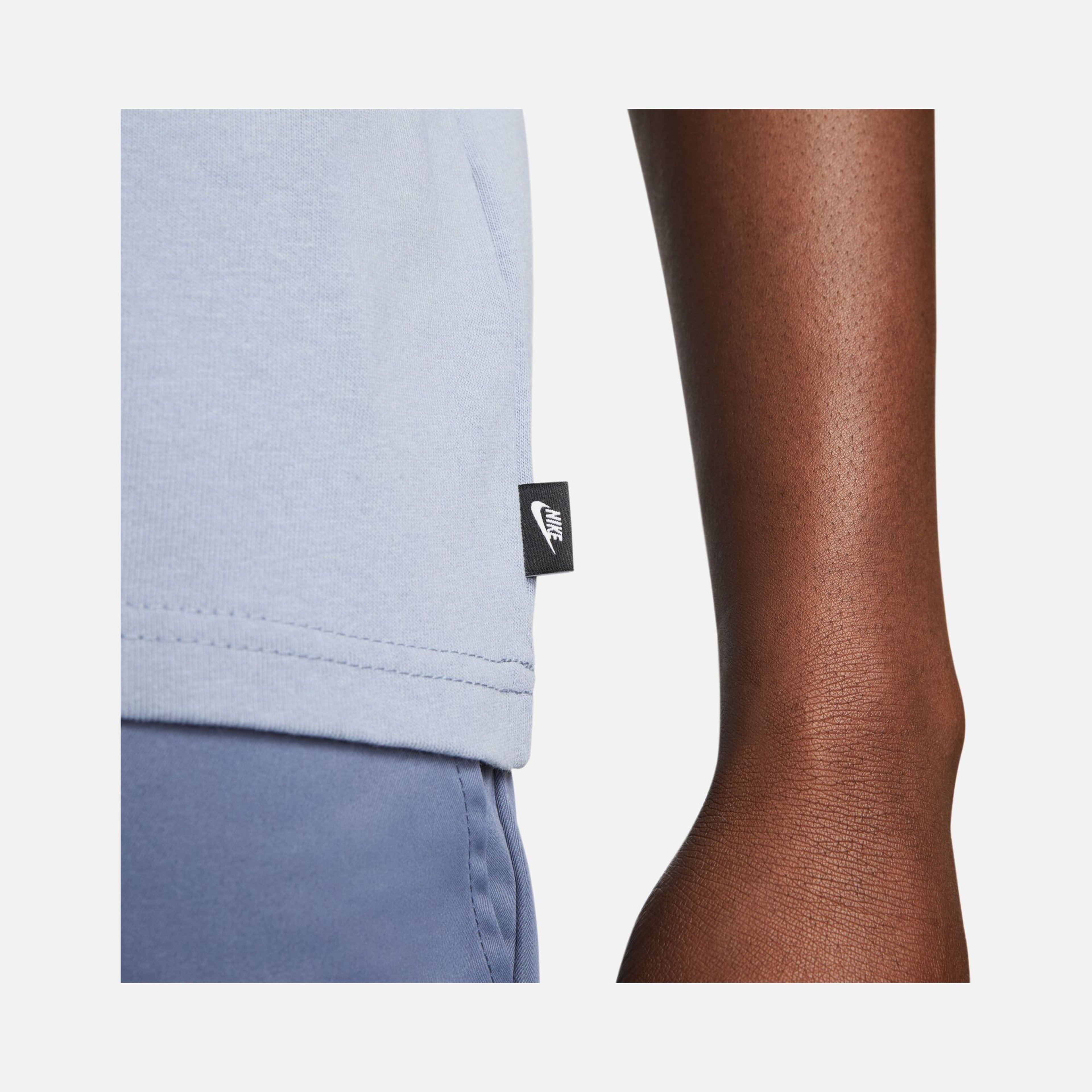 Nike Sportswear Premium Essentials Short-Sleeve Erkek Tişört