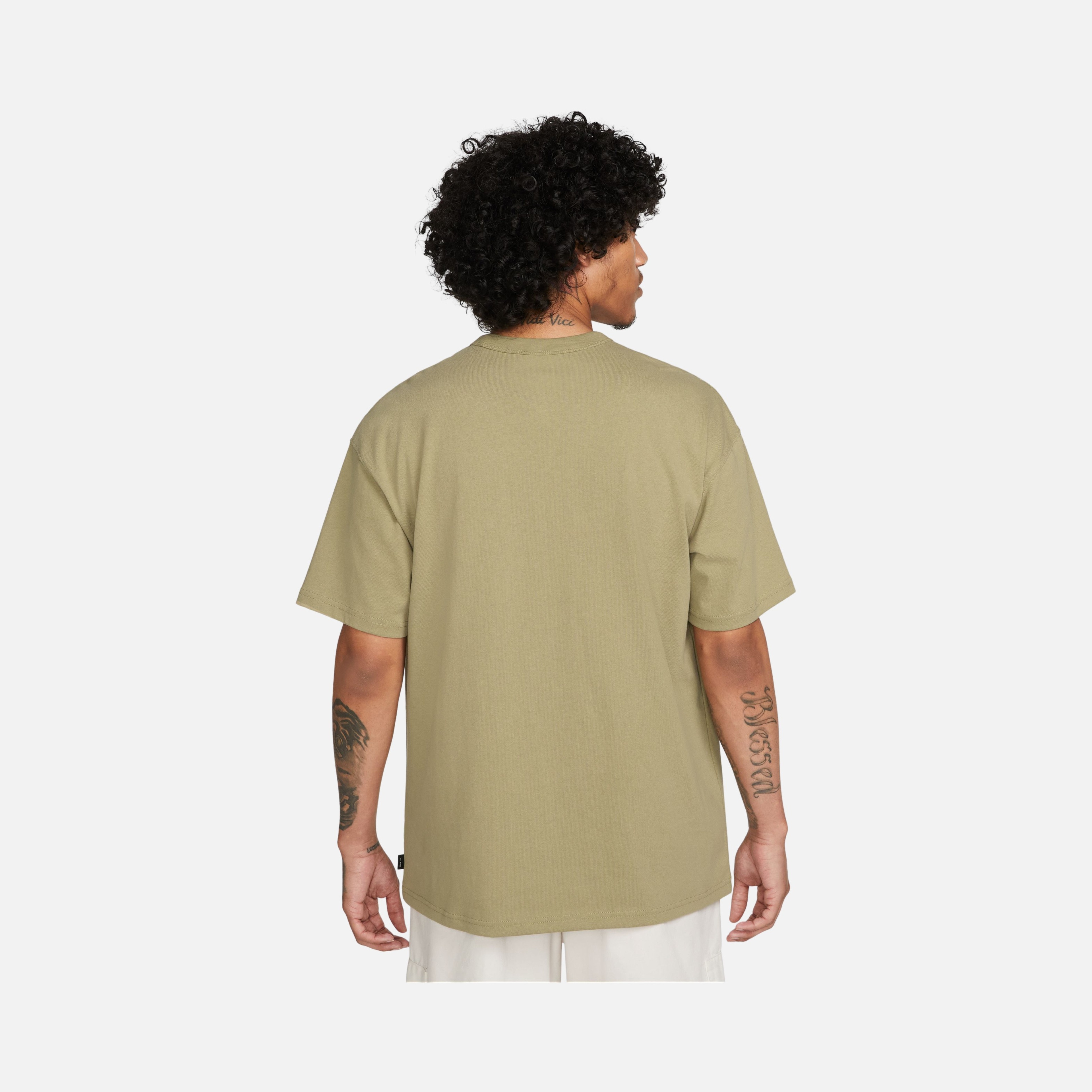 Nike Sportswear Premium Essentials Short-Sleeve Erkek Tişört