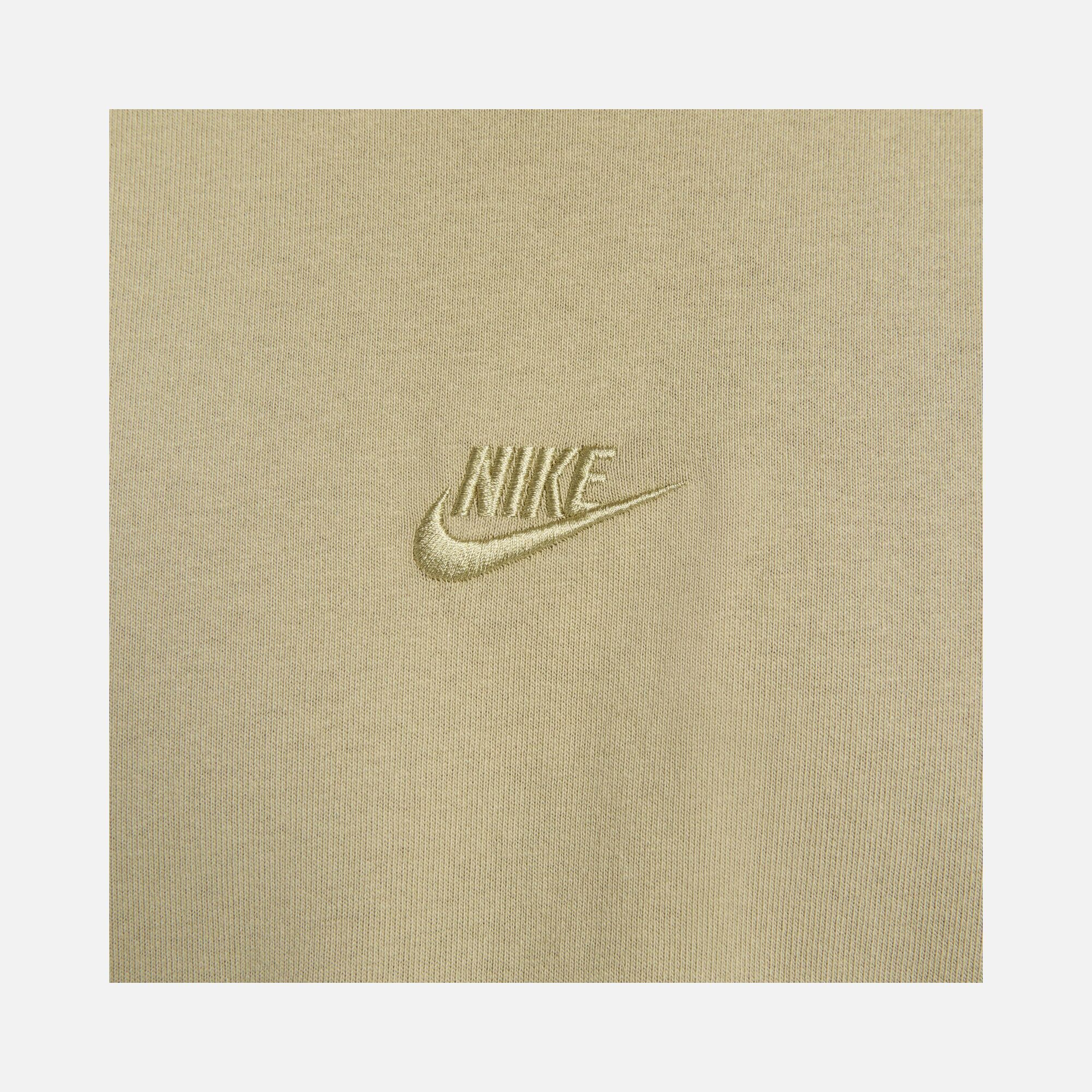 Nike Sportswear Premium Essentials Short-Sleeve Erkek Tişört