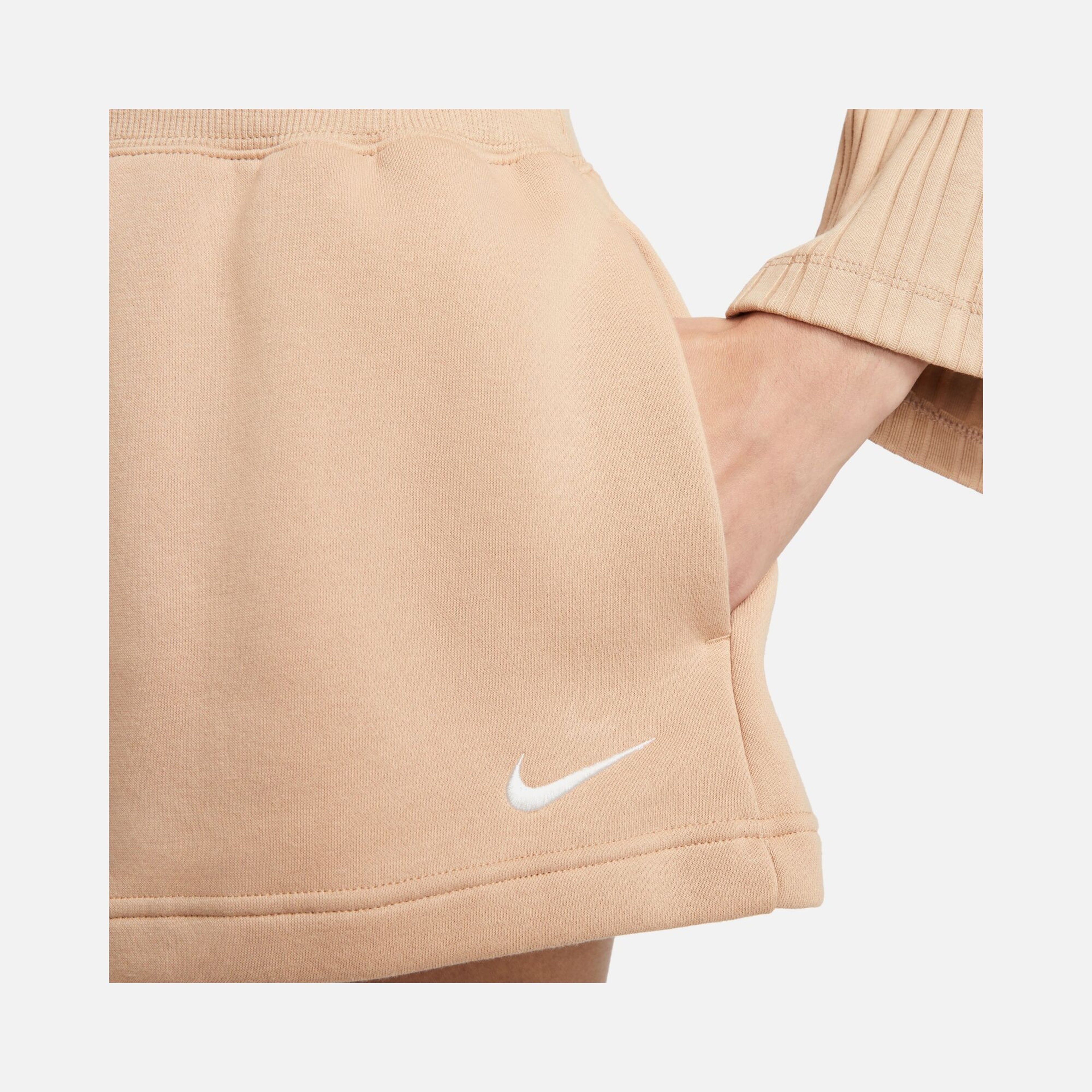 Nike Sportswear Phoenix Fleece High-Waisted Kadın Şort
