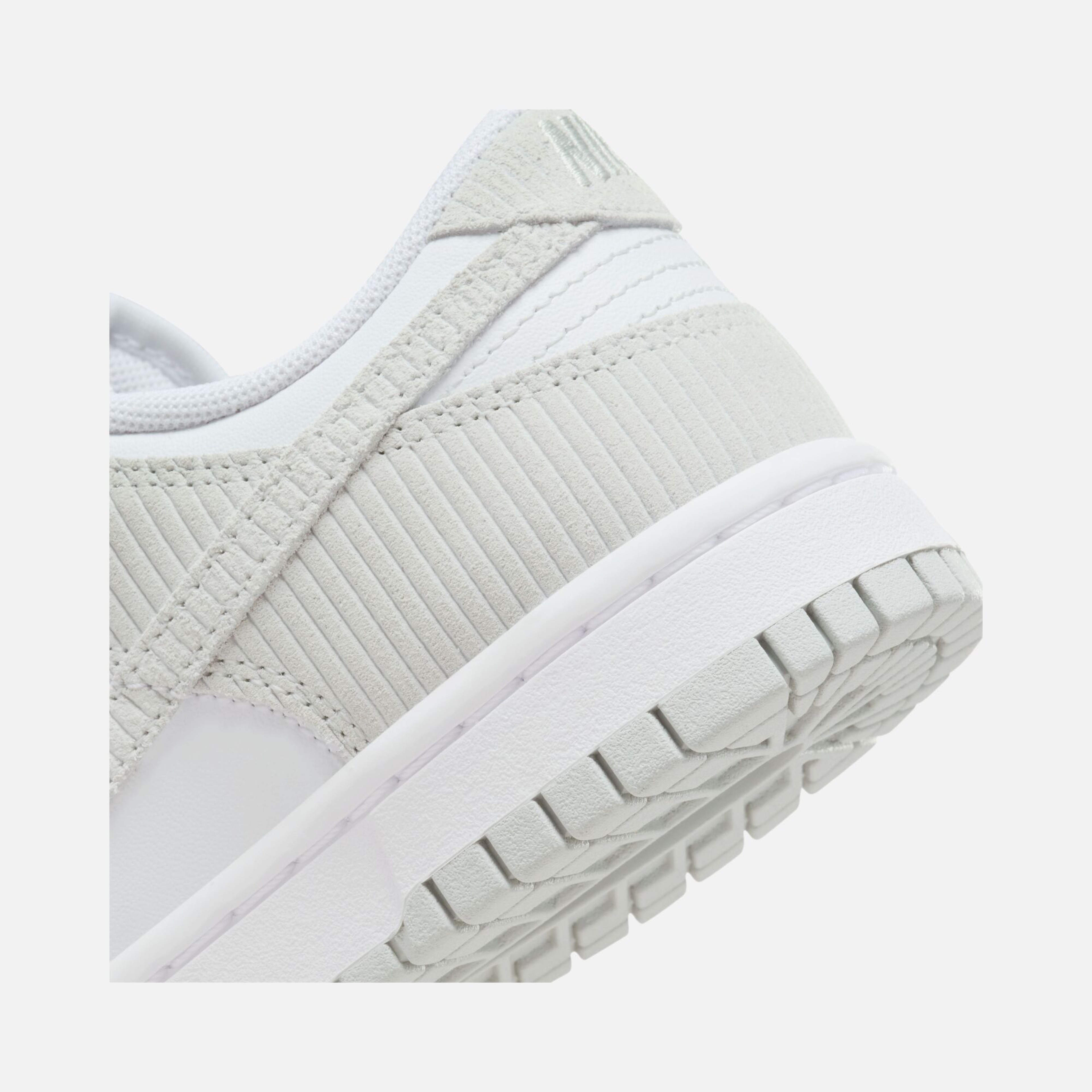 Nike Dunk Low ''Velvety Details'' FW23 Kadın Spor Ayakkabı