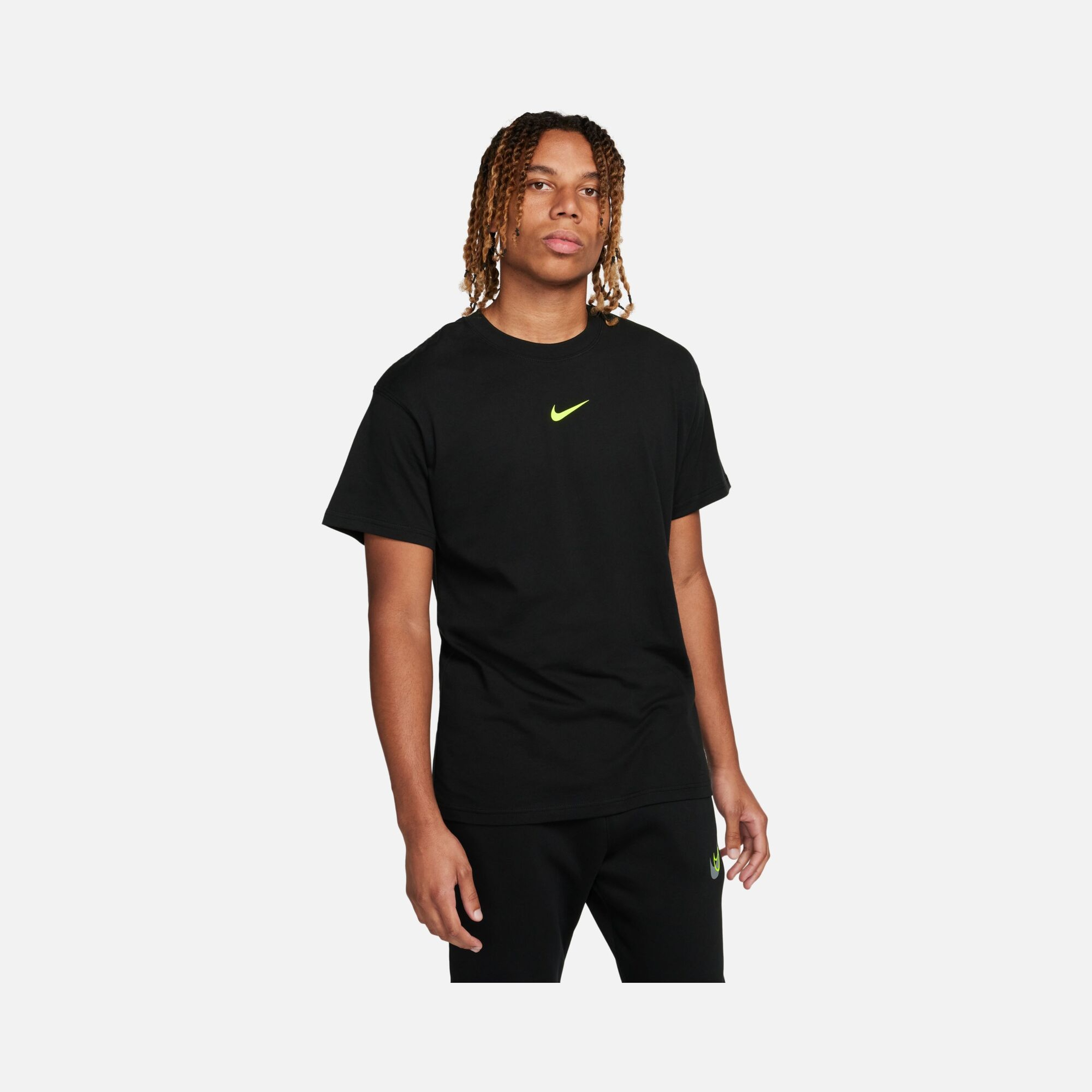 Nike Sportswear ''Triple Swoosh Graphic'' Short-Sleeve Erkek Tişört