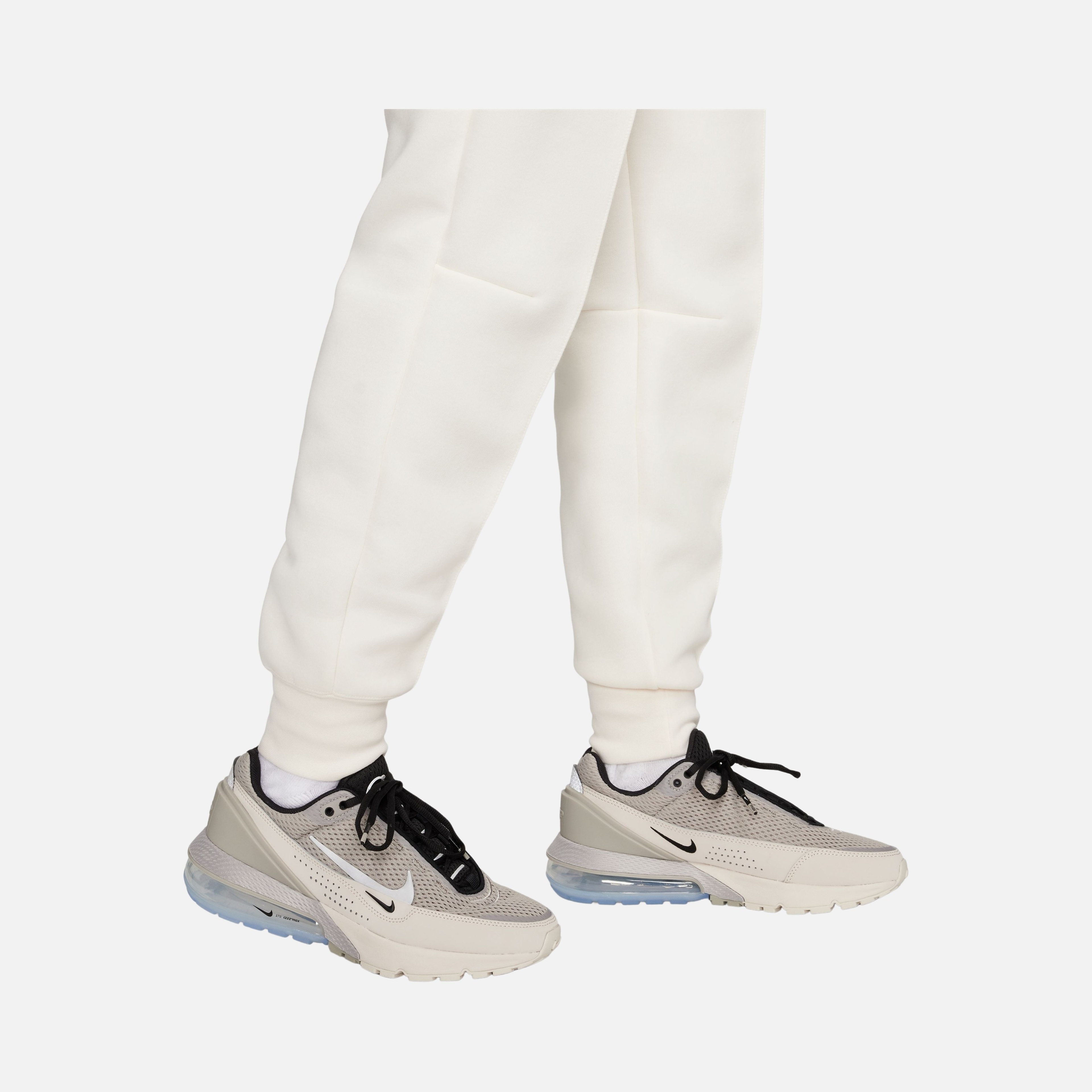 Nike Sportswear Tech Fleece Mid-Rise Kadın Eşofman Altı