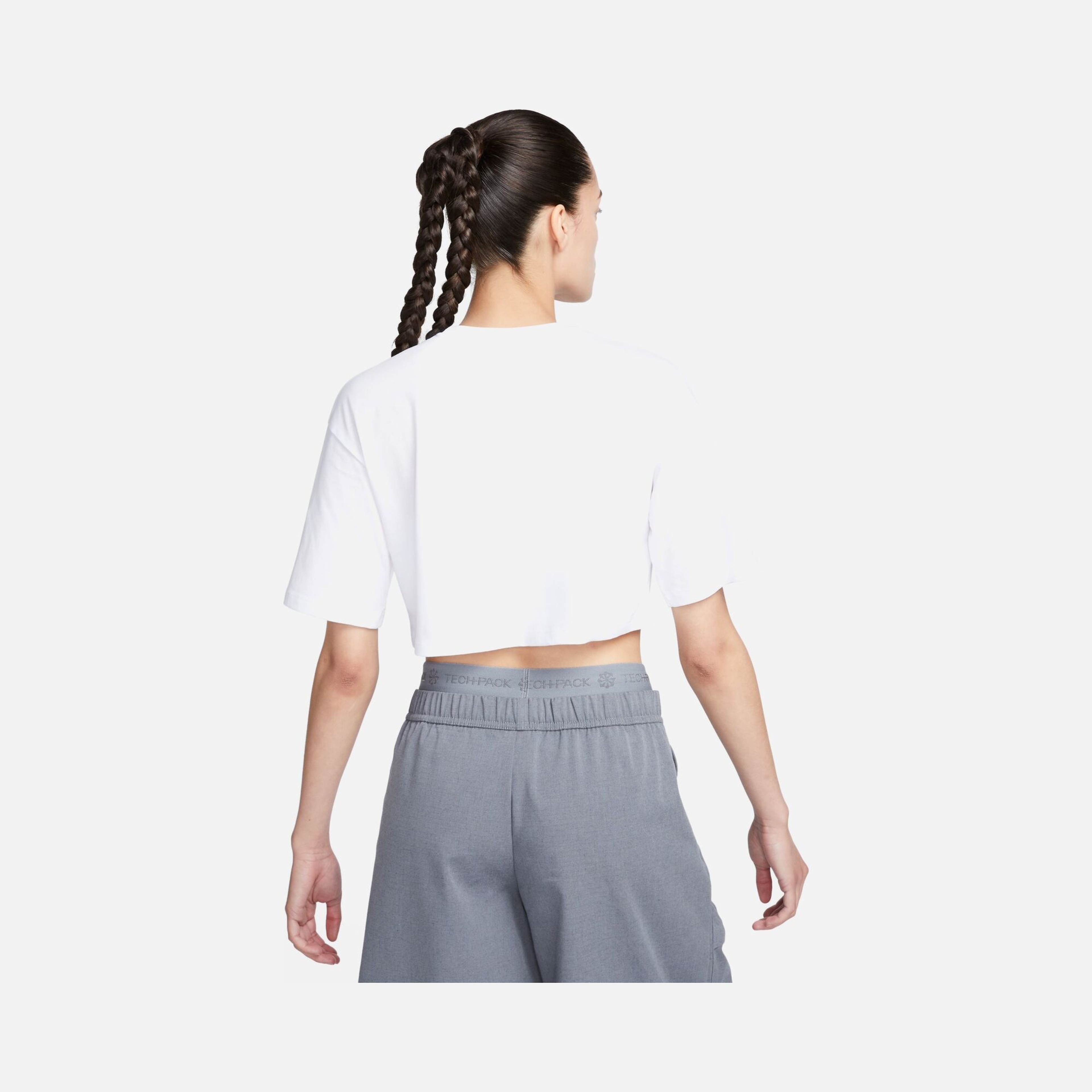 Nike Sportswear Cropped Short-Sleeve Kadın Tişört