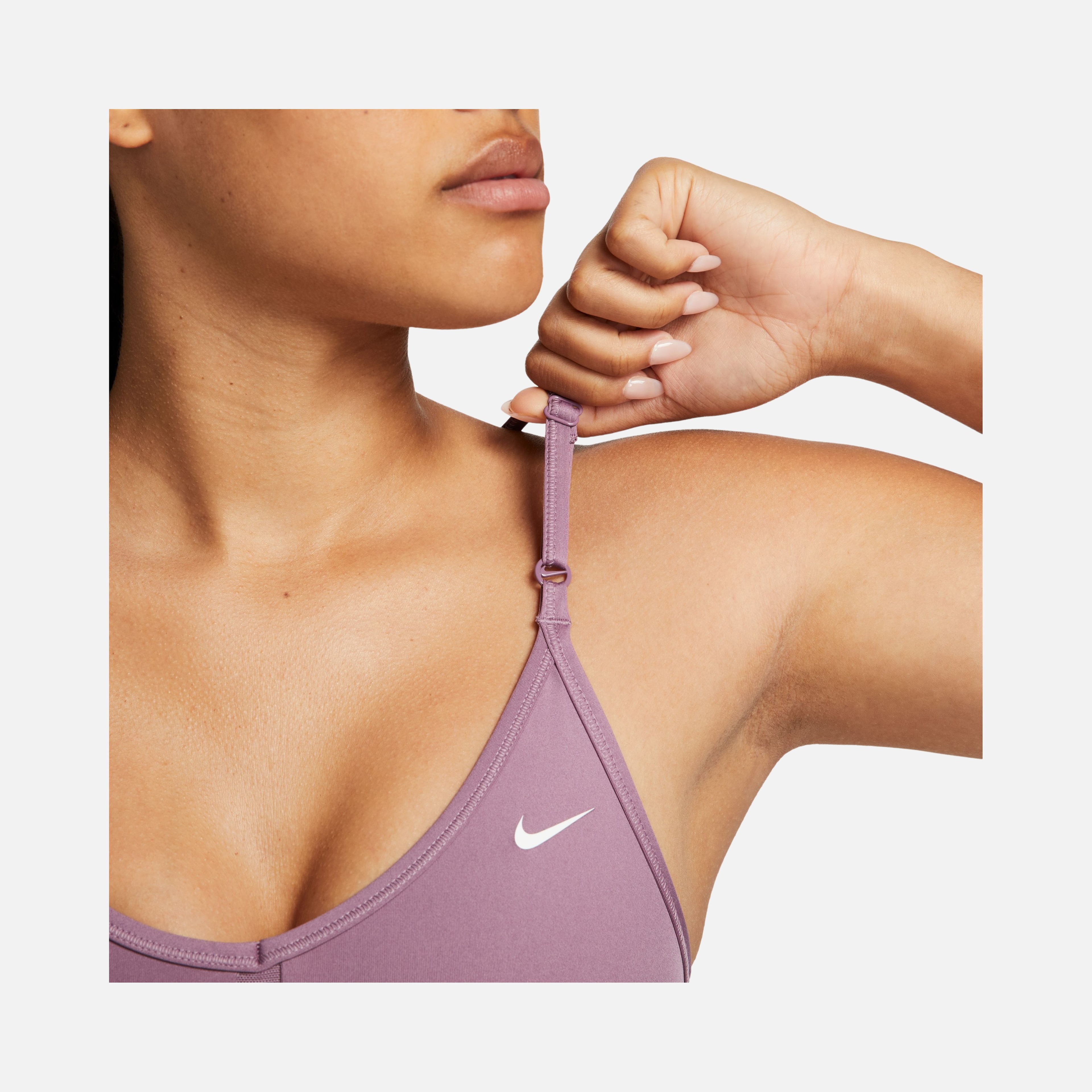 Nike Dri-Fit Indy V Neck Light-Support Sports Training Kadın Bra