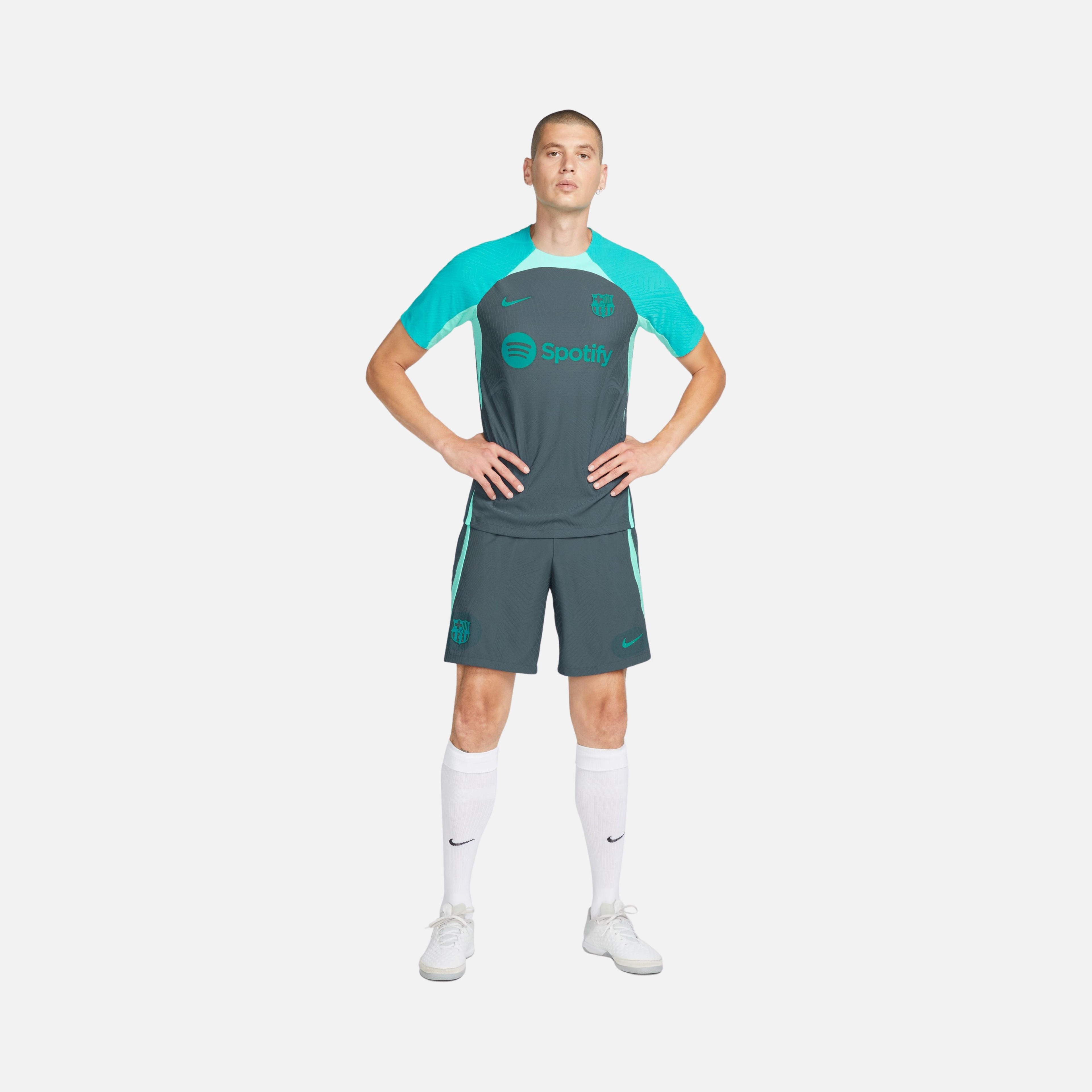 Nike FC Barcelona Dri-Fit ADV Strike Erkek Şort