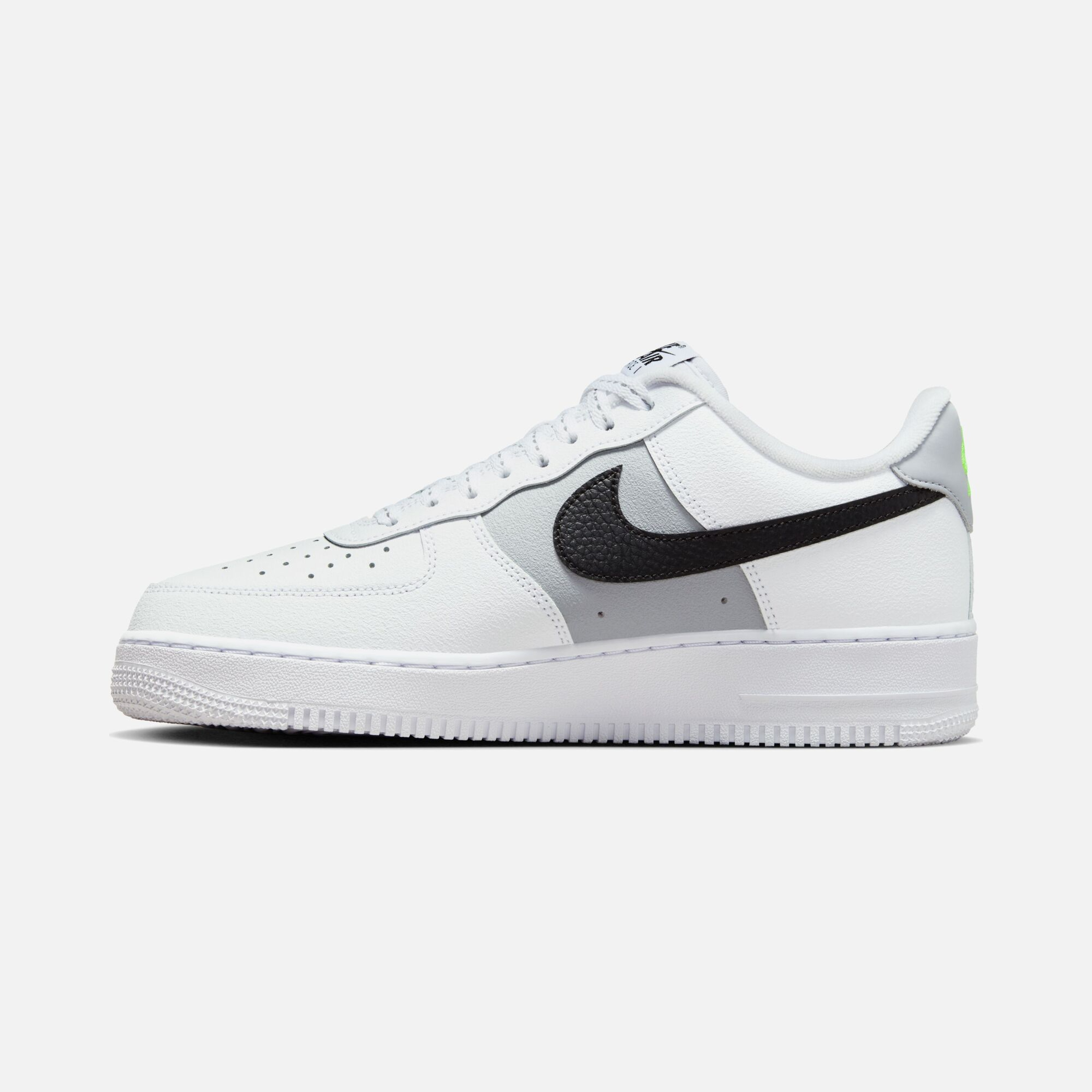 Nike Air Force 1 '07 '23 Erkek Spor Ayakkabı