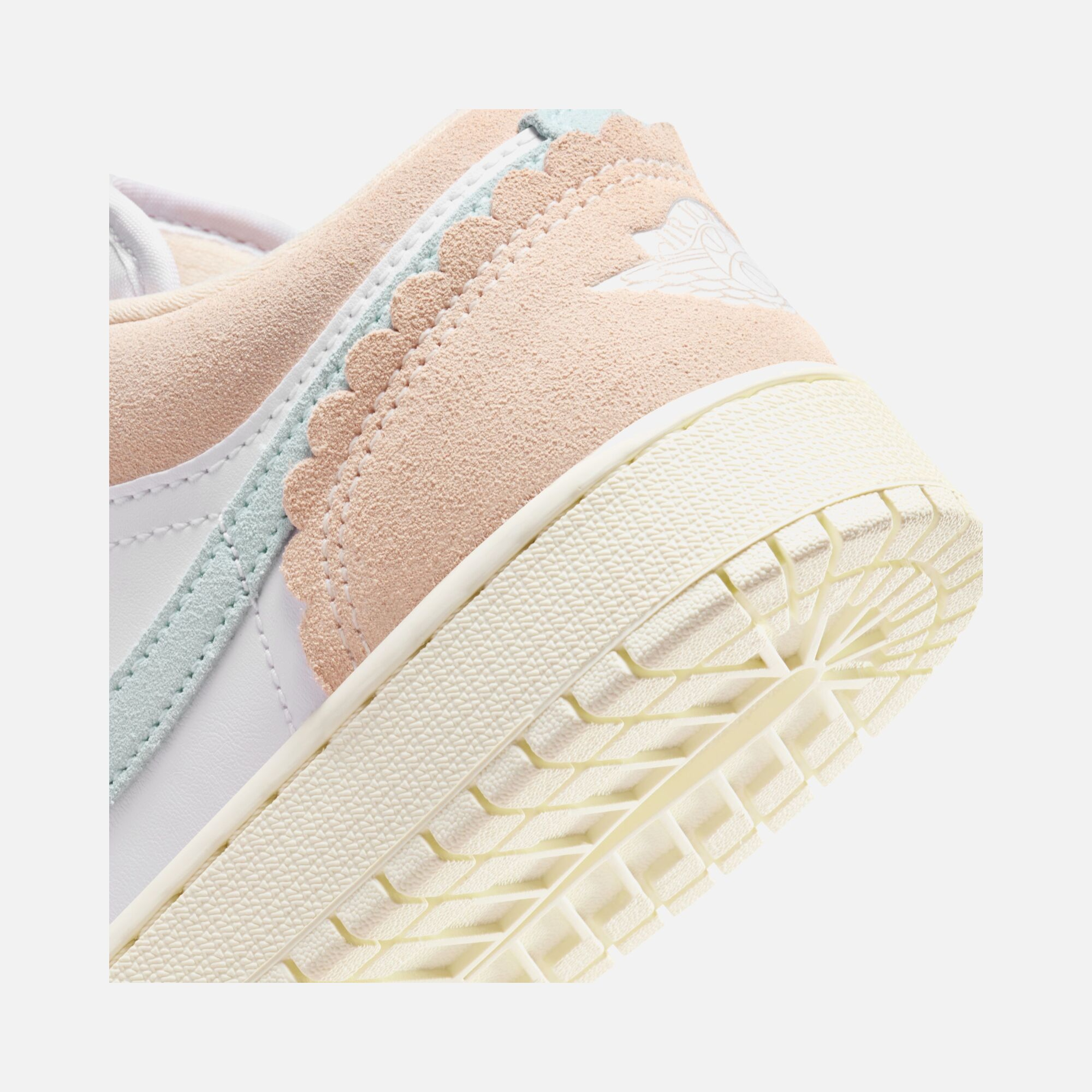 Nike Air Jordan 1 Low SE ''Scalloped Edge Suede Details'' (GS) Spor Ayakkabı