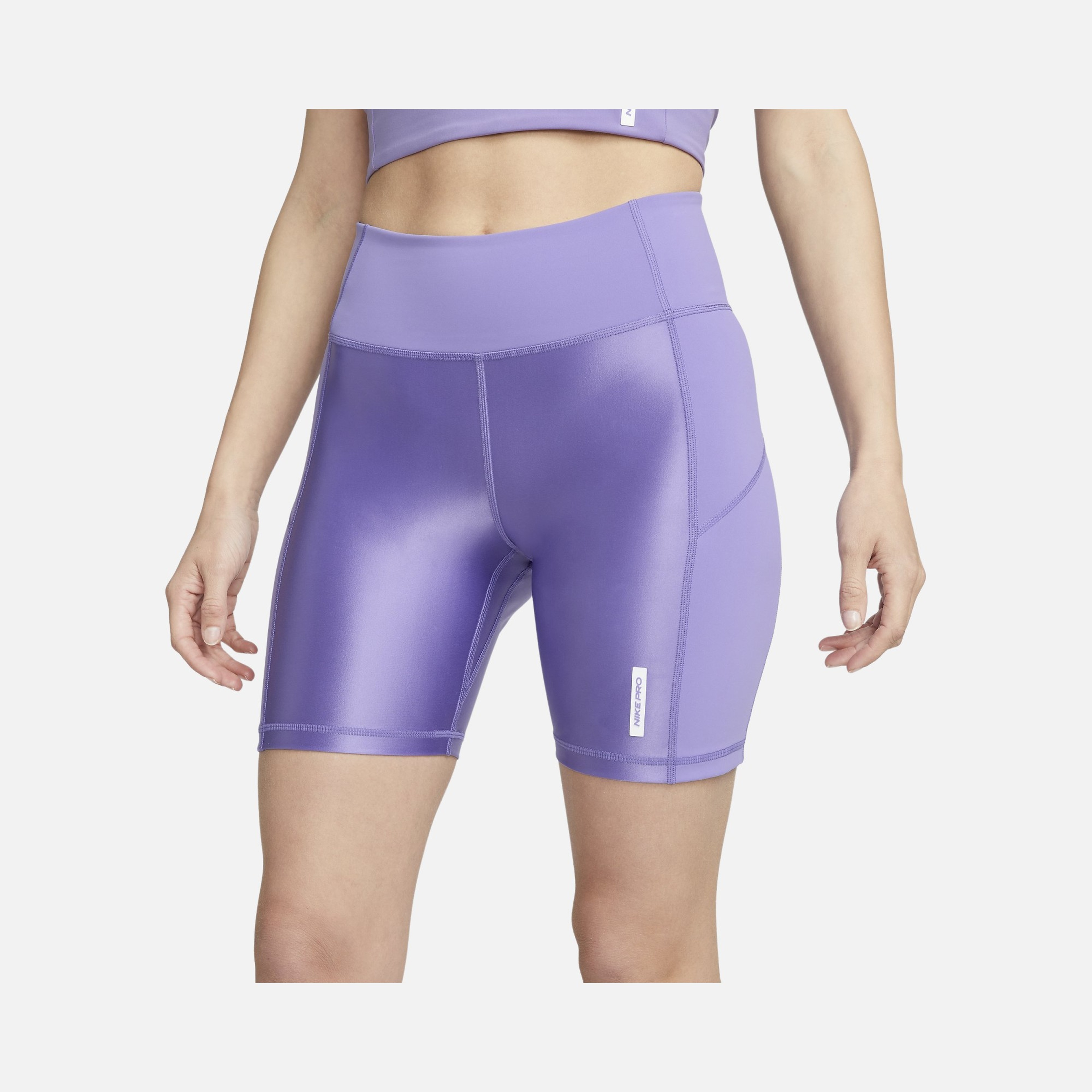 Nike Pro Mid-Rise 7" Membership Biker Kadın Şort