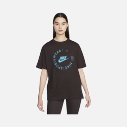 Nike Sportswear Gel-Sport Utility Printed Boyfriend Short-Sleeve Kadın Tişört