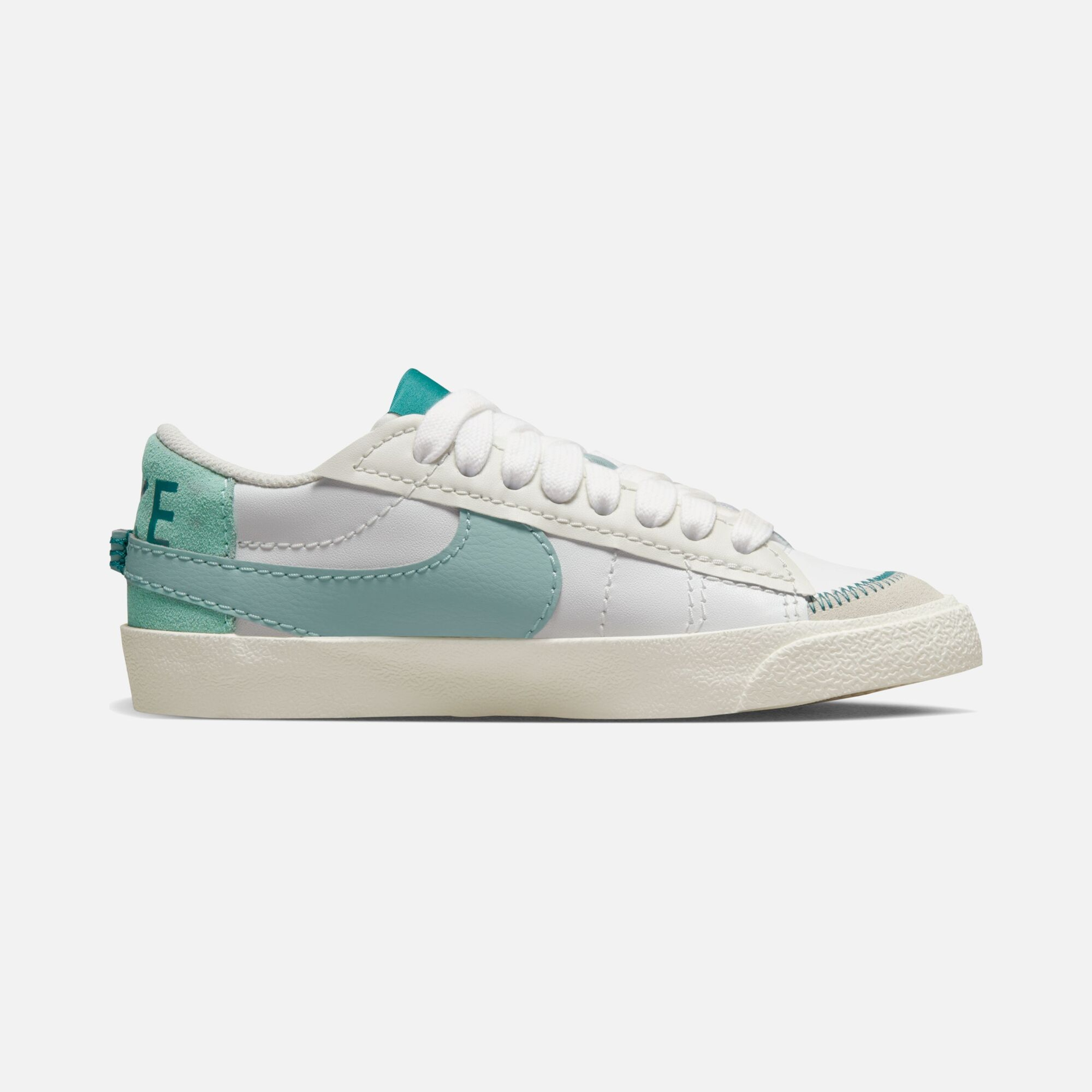 Nike Blazer Low '77 Jumbo Swoosh Kadın Spor Ayakkabı