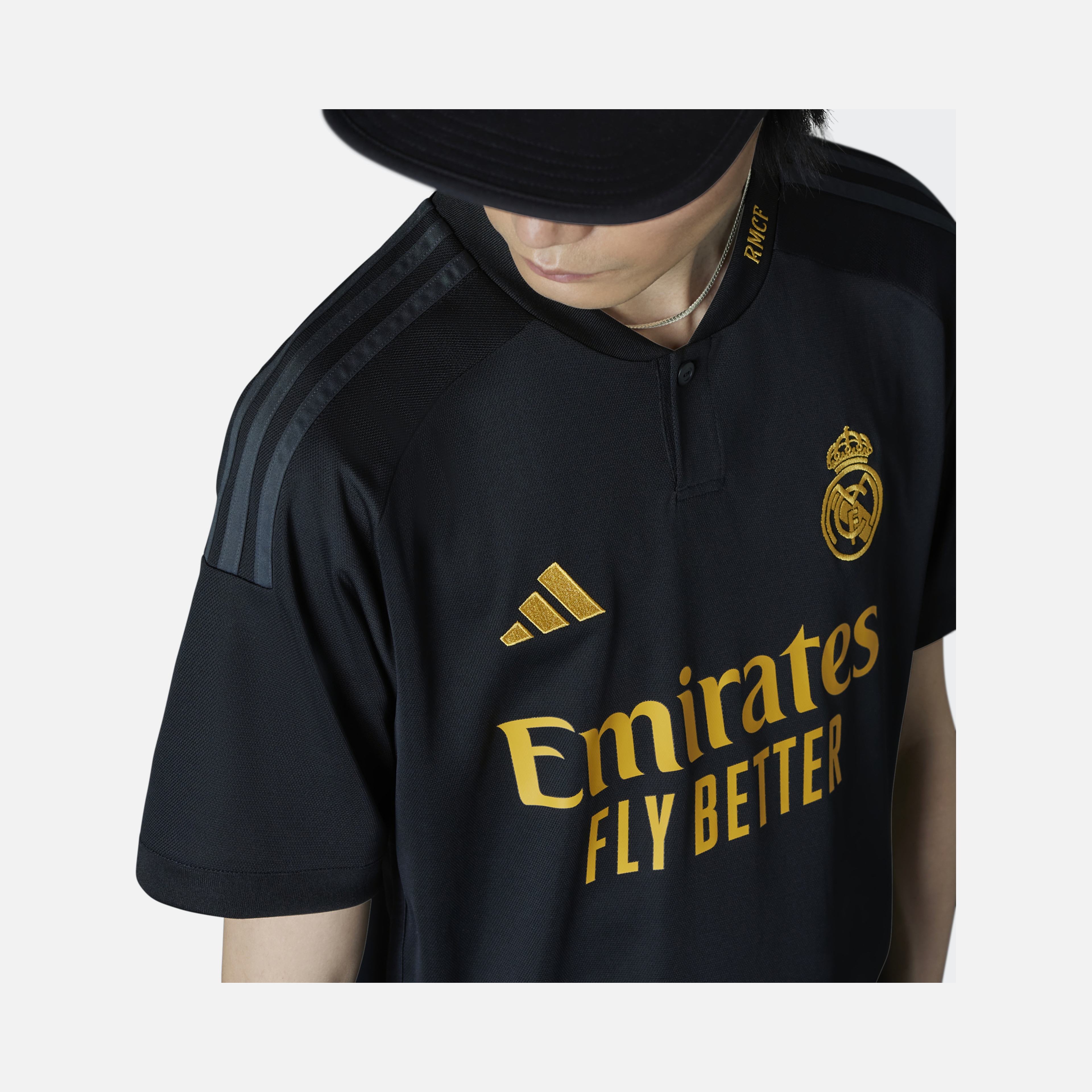 adidas Real Madrid 2023-2024 Üçüncü Takım Erkek Forma