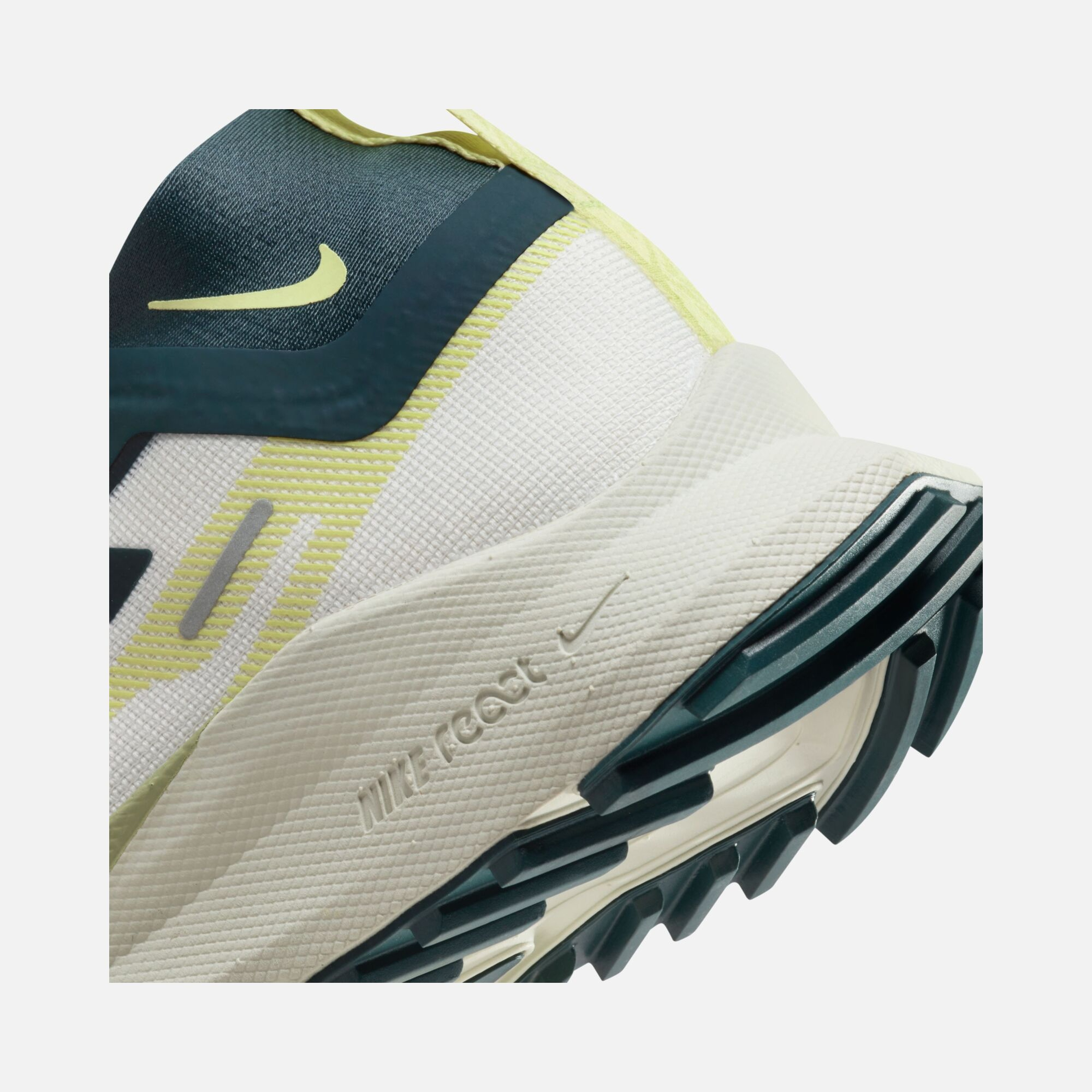 Nike React Pegasus Trail 4 Gore-Tex Kadın Spor Ayakkabı